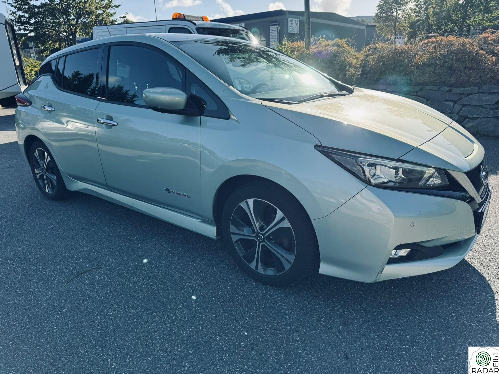 NISSAN LEAF 40kWh 40KWH/150HK/270KM WLTP/360KAMERA/ACC/PDC/NAVI/TLF/S+V++