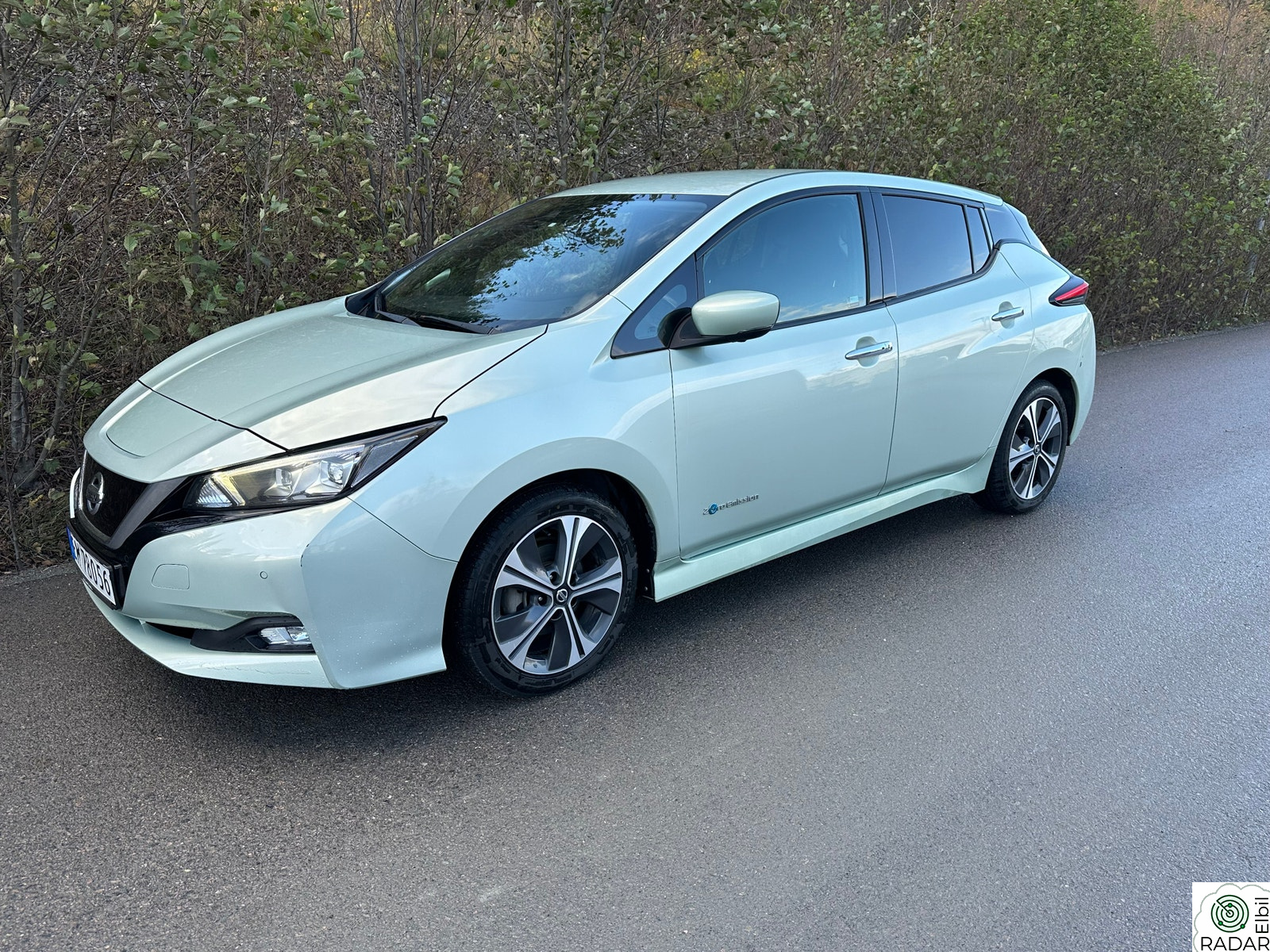 NISSAN LEAF 40kWh 40kWh N-Connecta. Servicer/EU-Ok. Dekk Ok. Garanti.