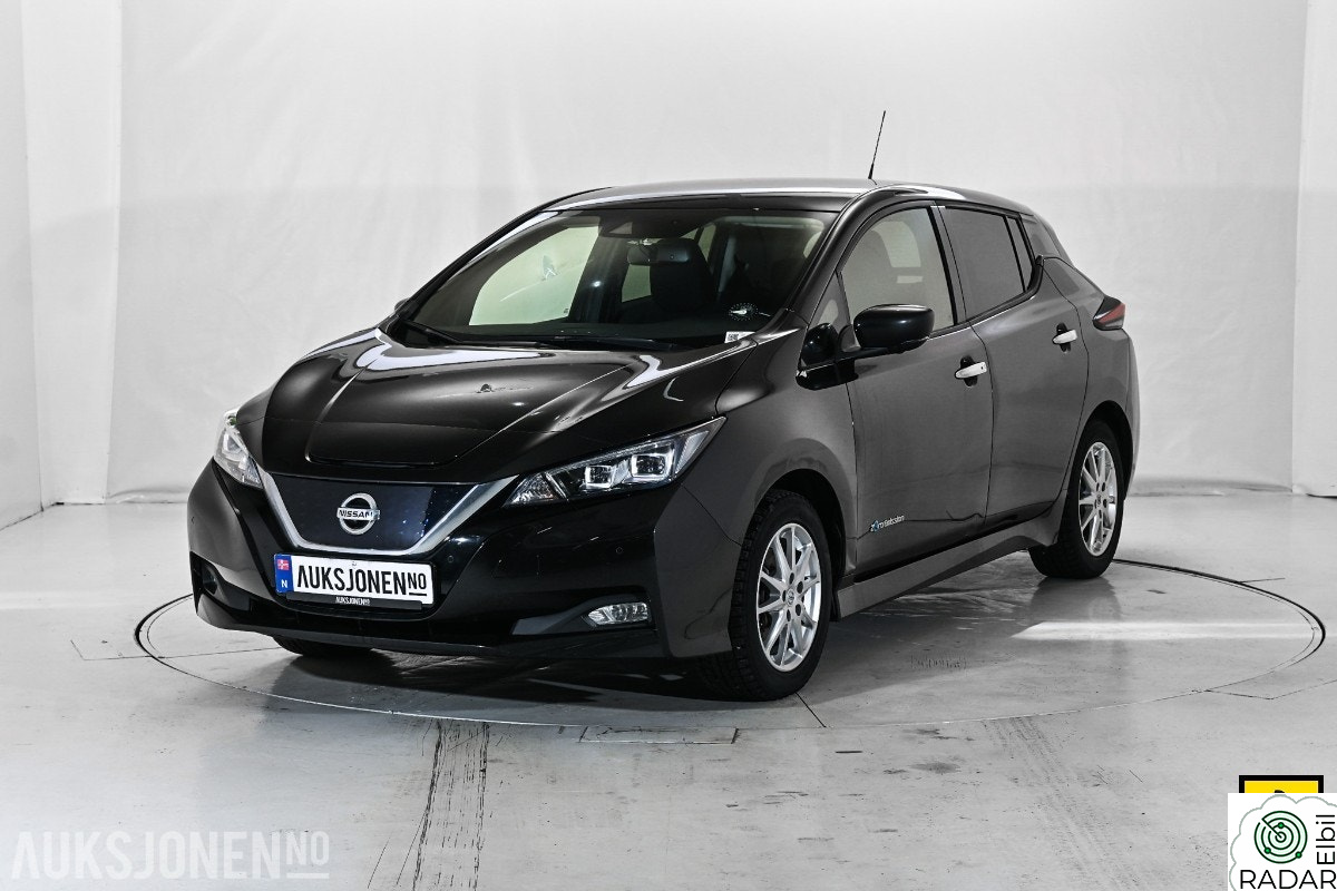 NISSAN LEAF 40kWh NORSK 360-KAMERA ADAPTIV CRUISE VARMER