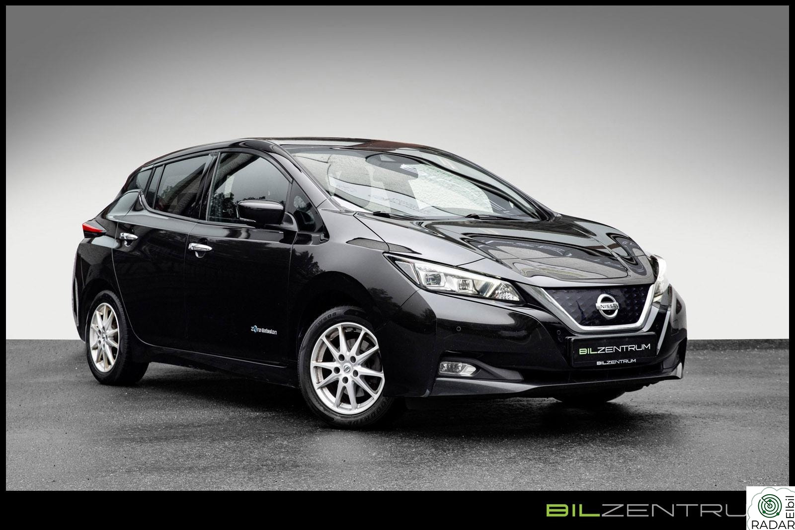 NISSAN LEAF 40kWh N-CONNECTA 40 KWH ACC KEYLESS KAMERA DAB++