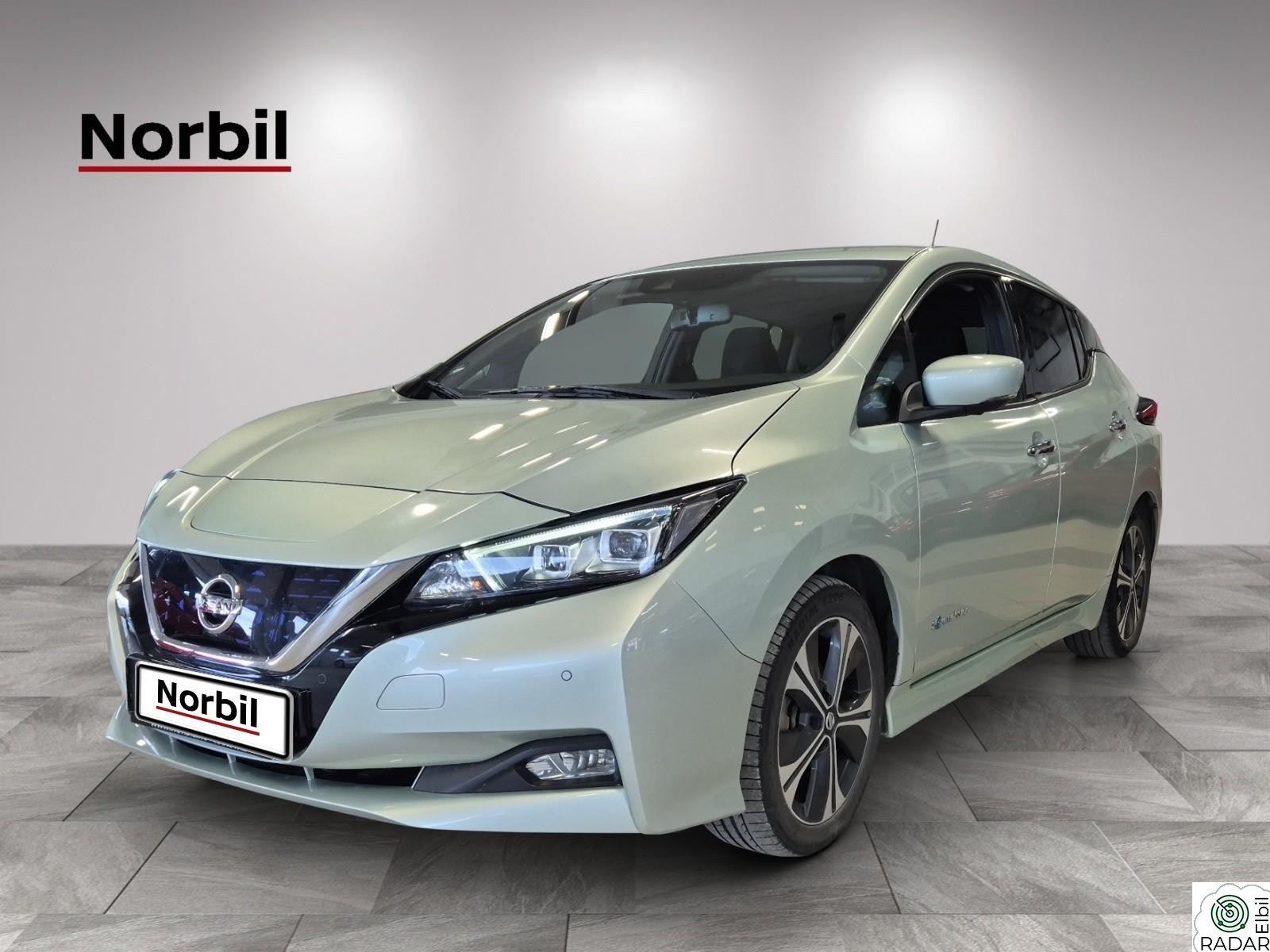 NISSAN LEAF 40kWh Launch Edtition