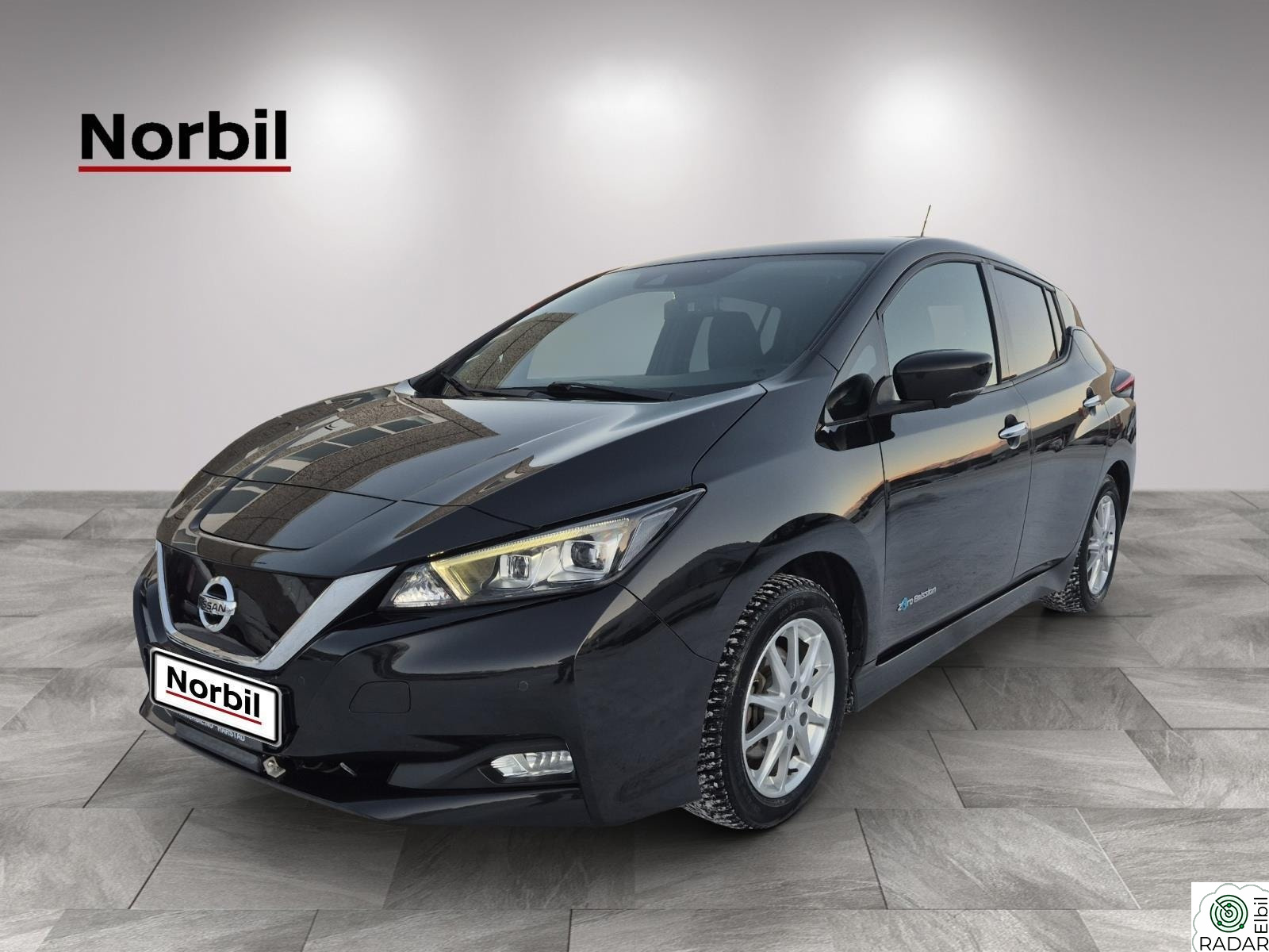 NISSAN LEAF 40kWh Launch Edition 40KWH |LED-bar