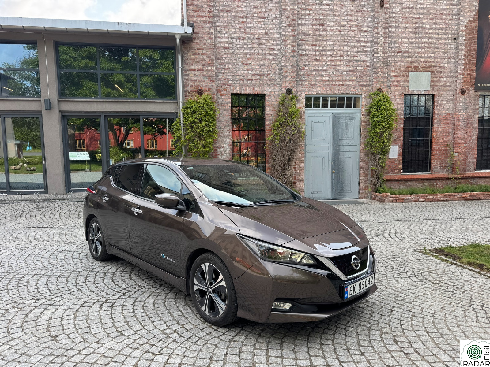 NISSAN LEAF 40kWh Launch Edition,Meget velholdt,1.690,-pr.mnd. m/0,- inn!