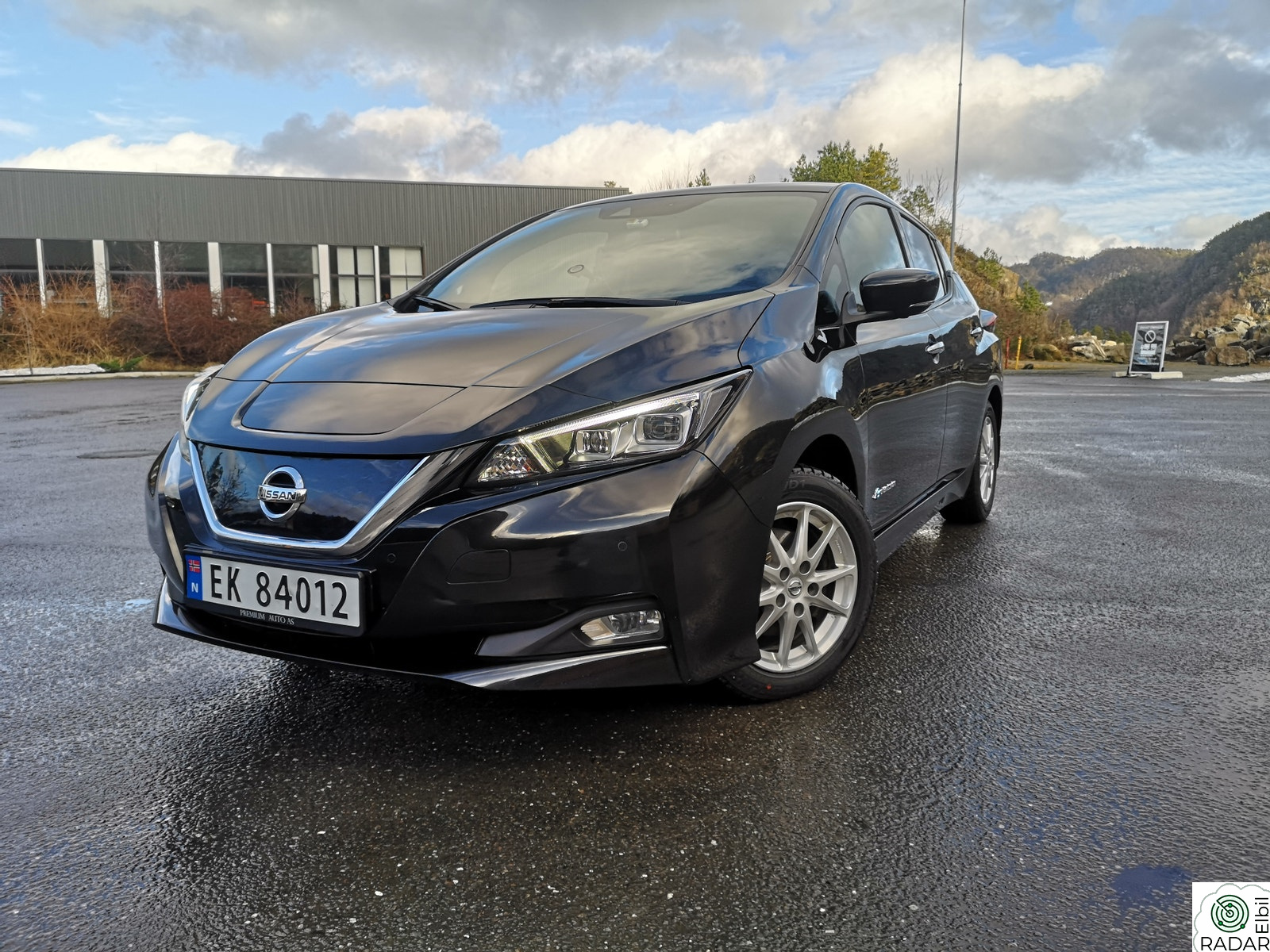 NISSAN LEAF 40kWh 40kWh Launch Edition