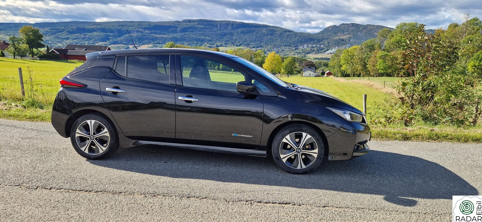 NISSAN LEAF 40kWh 40kWh Launch Edition