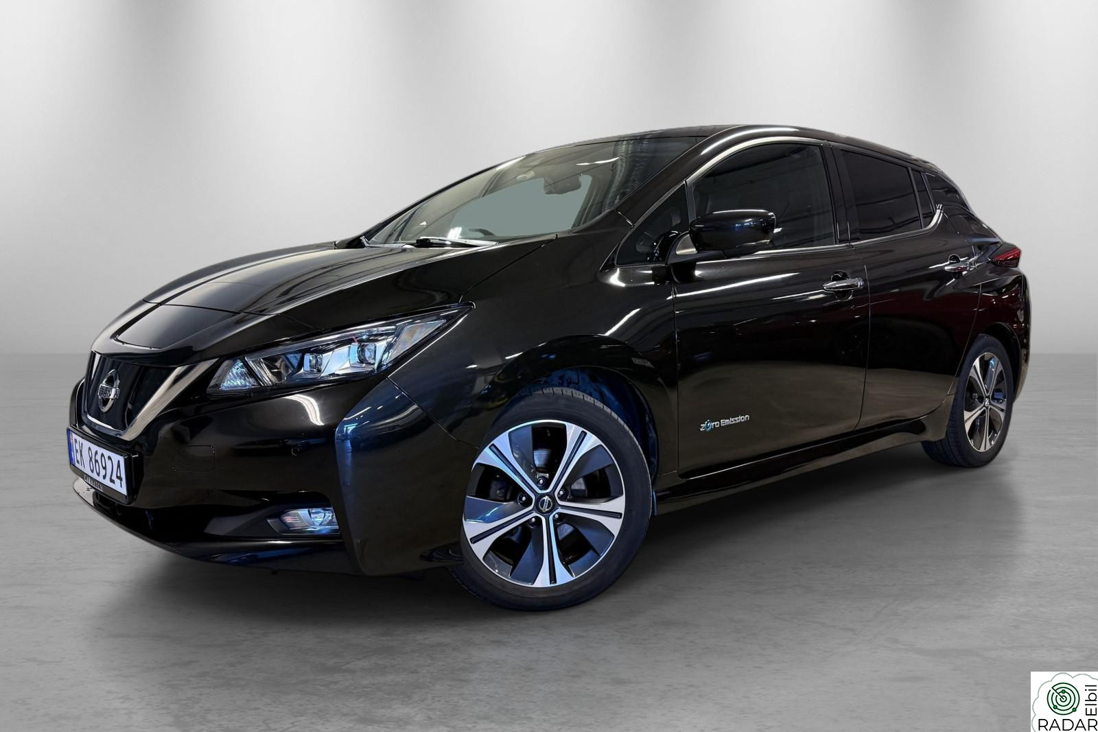 NISSAN LEAF 40kWh 40kWh Launch Edition 360Kamera ACC V.Ratt DAB Navi++