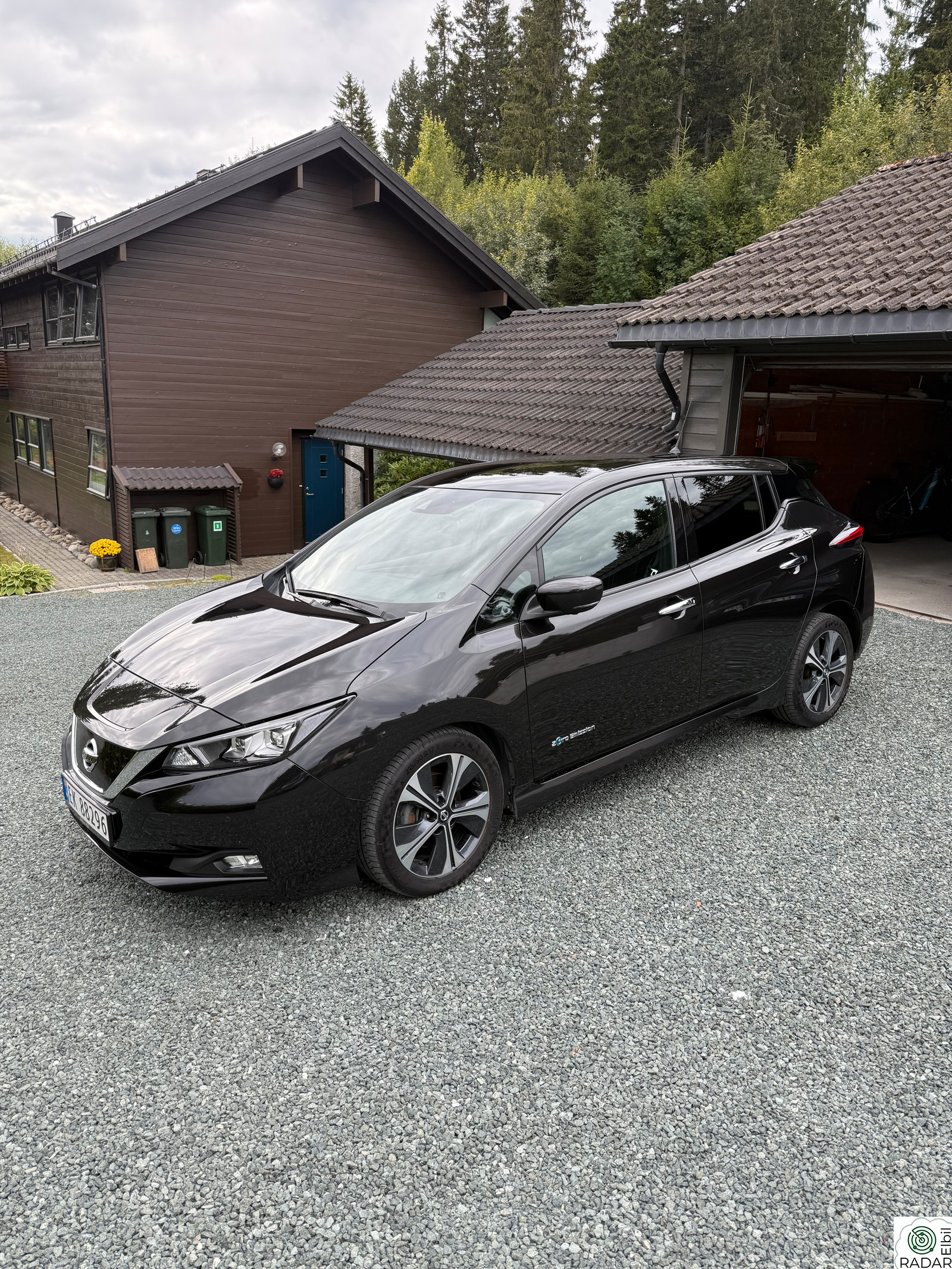 NISSAN LEAF 40kWh 40kWh Launch Edition
