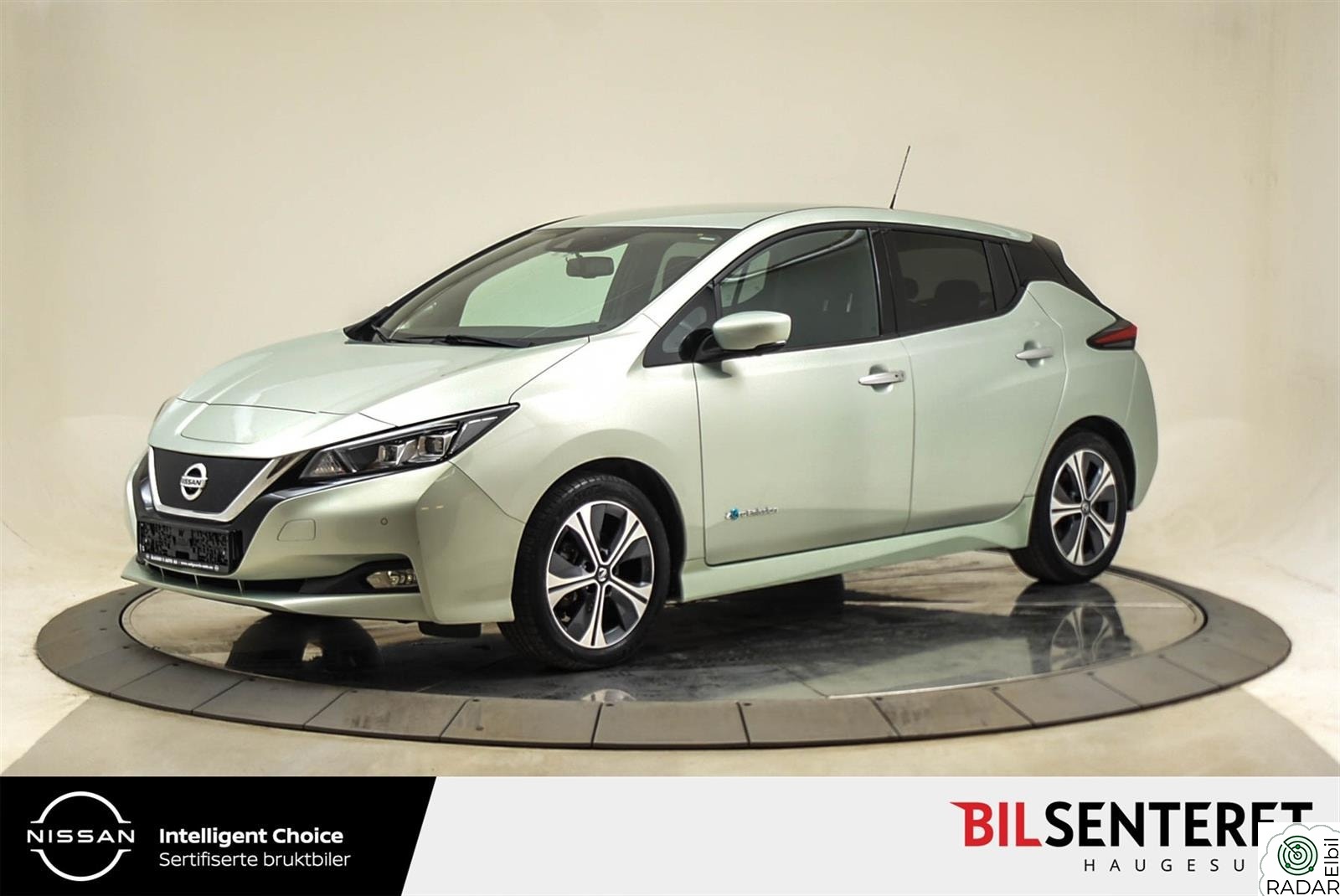 NISSAN LEAF 40kWh Launch Edition  40KWH 360 kamera, Navi + +