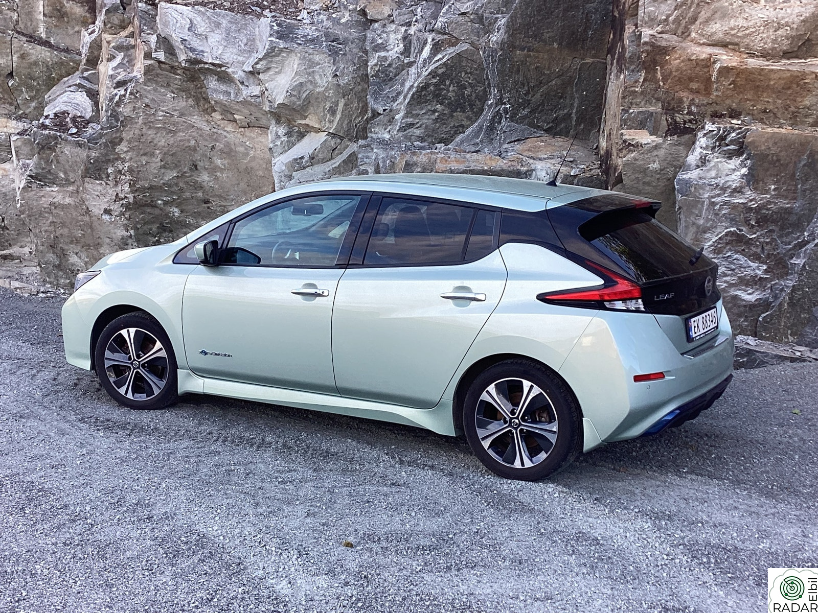 NISSAN LEAF 40kWh 40kWh Launch Edition
