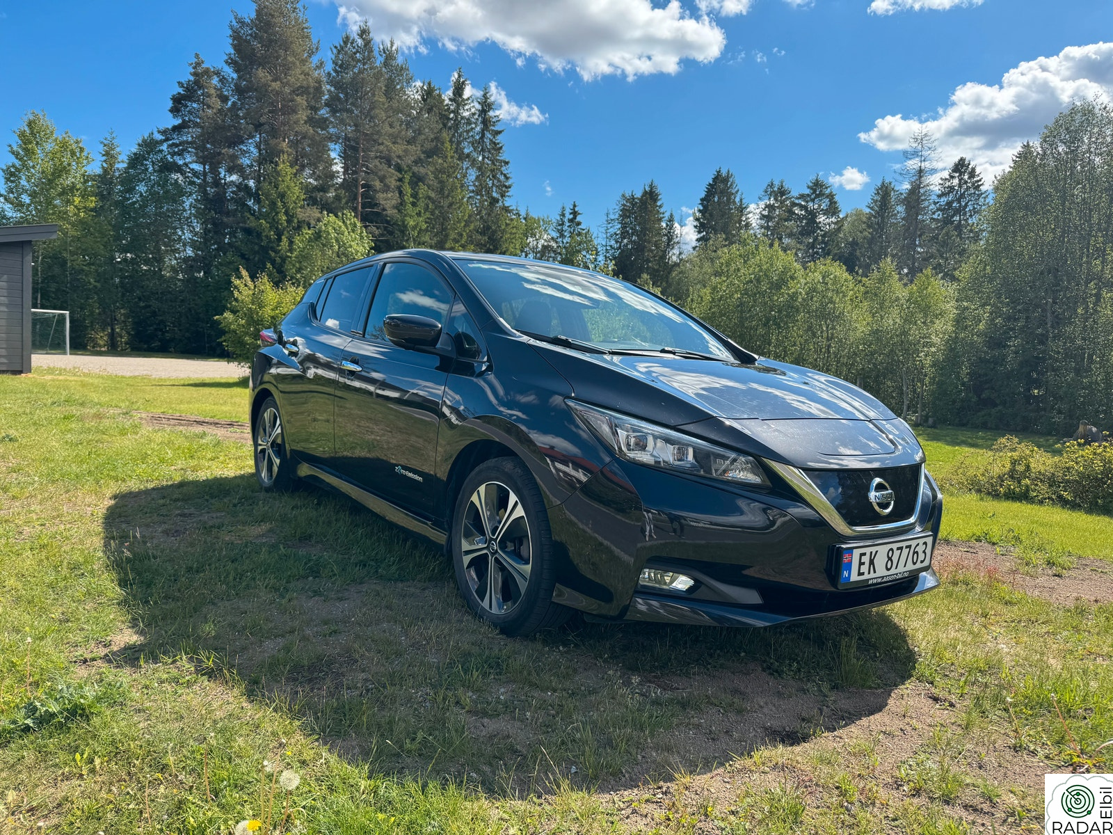 NISSAN LEAF 40kWh Launch Edition
