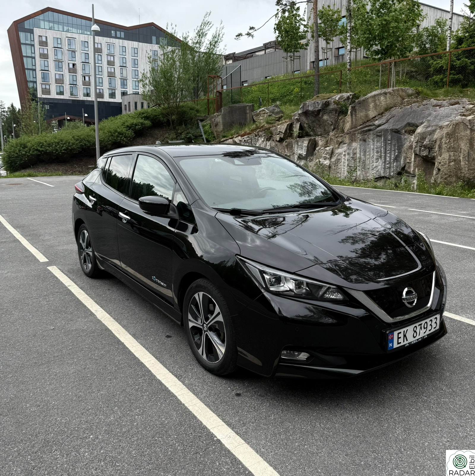 NISSAN LEAF 40kWh 40kWh Launch Edition