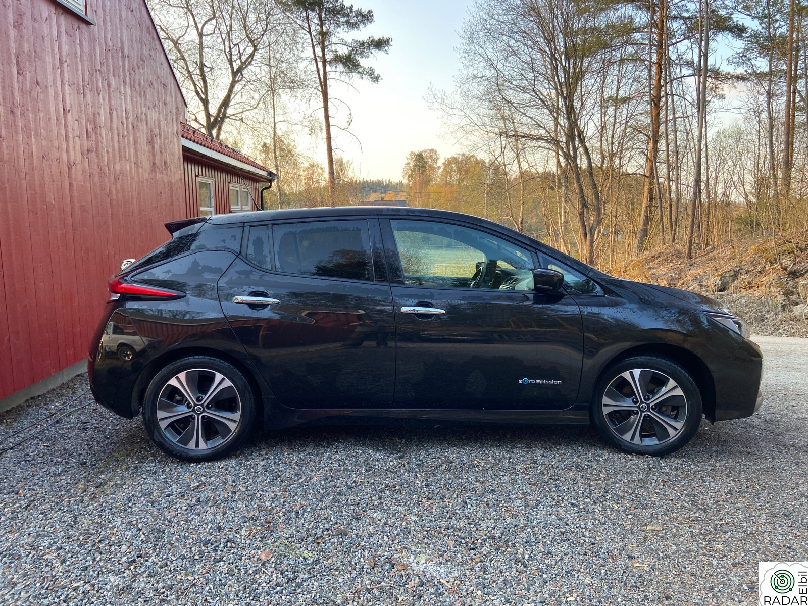 NISSAN LEAF 40kWh 40kWh Launch Edition