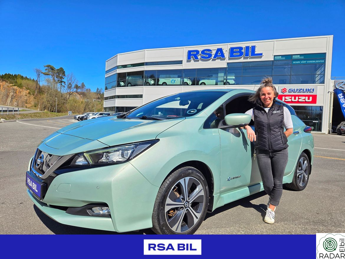 NISSAN LEAF 40kWh 40 kWh 270KM/Tekna/Ryggekam/NAVI/CARPLAY/RATTVARME/