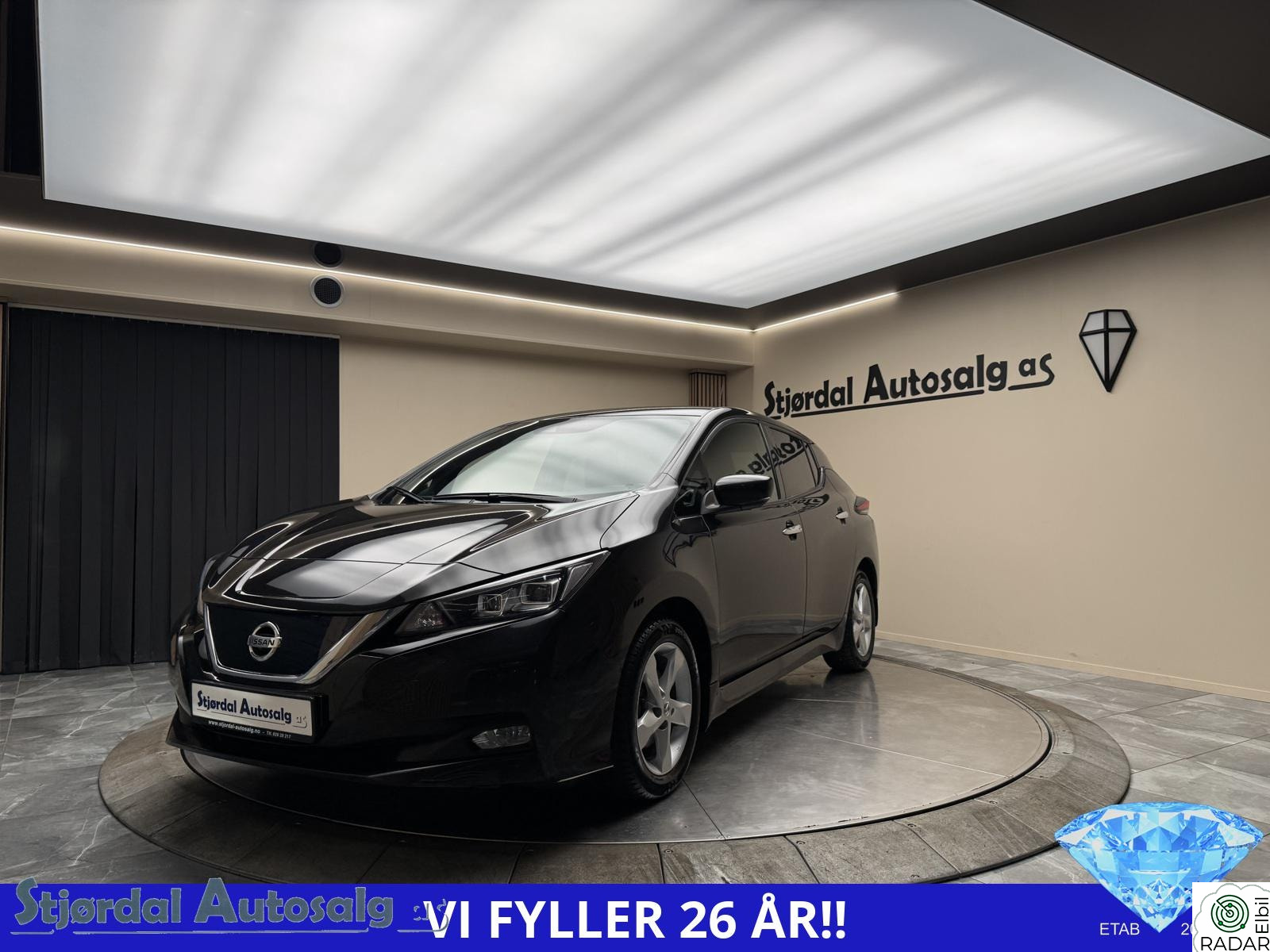 NISSAN LEAF 40kWh 40kWh Launch Edition ACC 360-kamera DAB Rattvarme