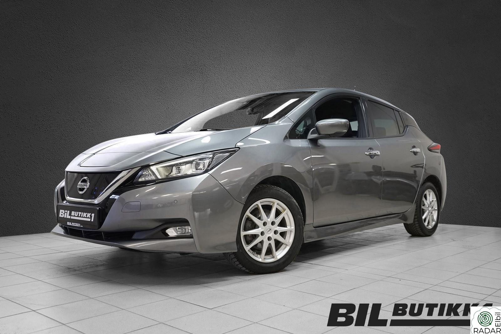 NISSAN LEAF 40kWh 40kWh | 360-kamera | Bose lyd | CarPlay | Navi | Skinn
