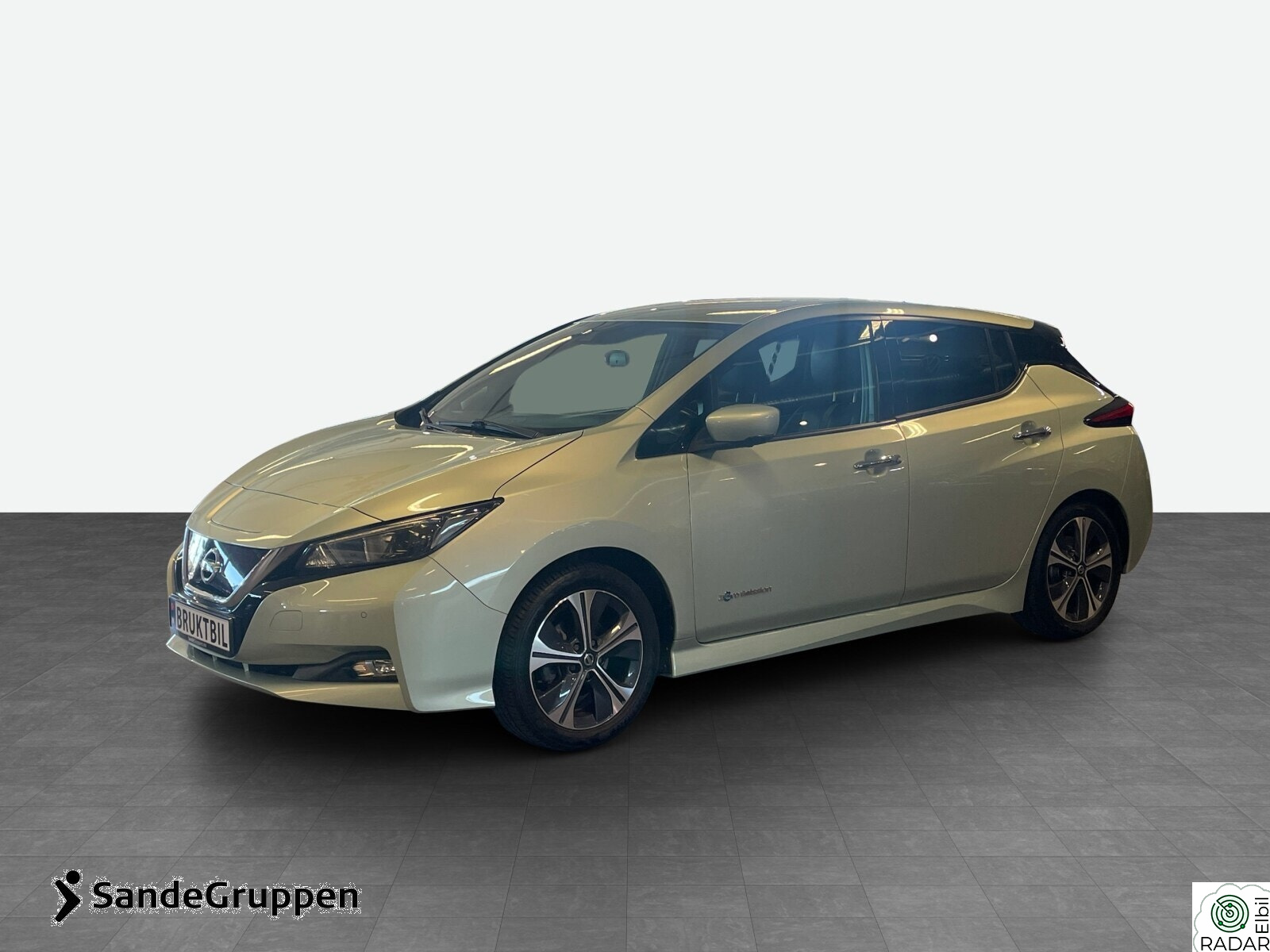 NISSAN Leaf 40kWh 40kkWh Skinn/ NY SERVICE/ACC//360++