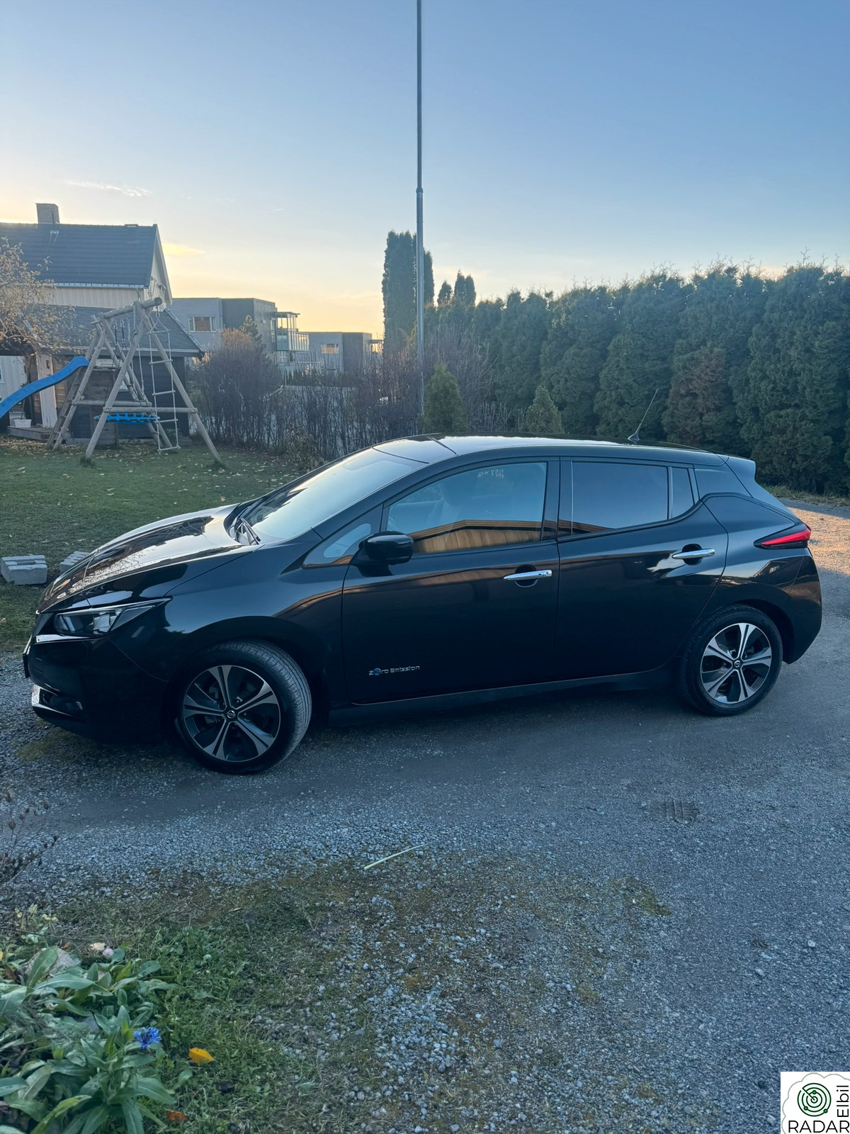 NISSAN LEAF 40kWh 40kWh Launch Edition