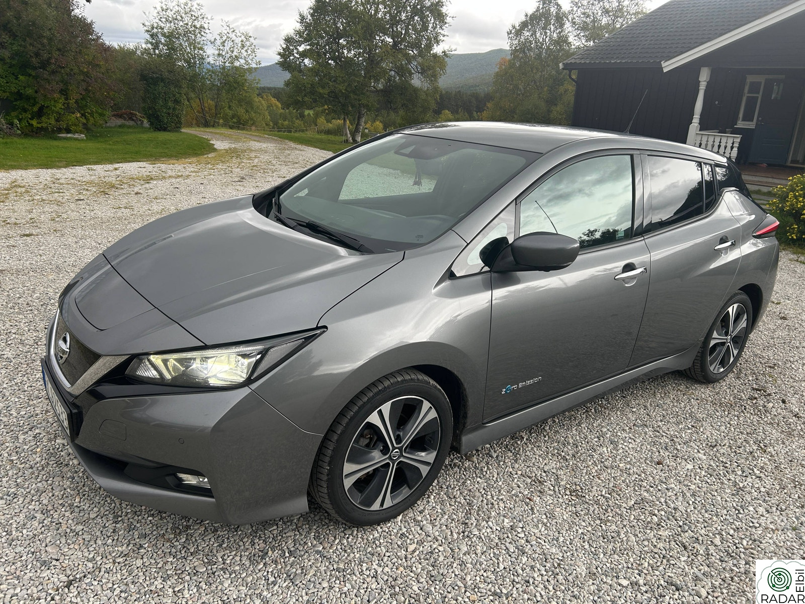 NISSAN LEAF 40kWh NISSAN NISSAN LEAF 40kWh - helt nye sommerdekk!