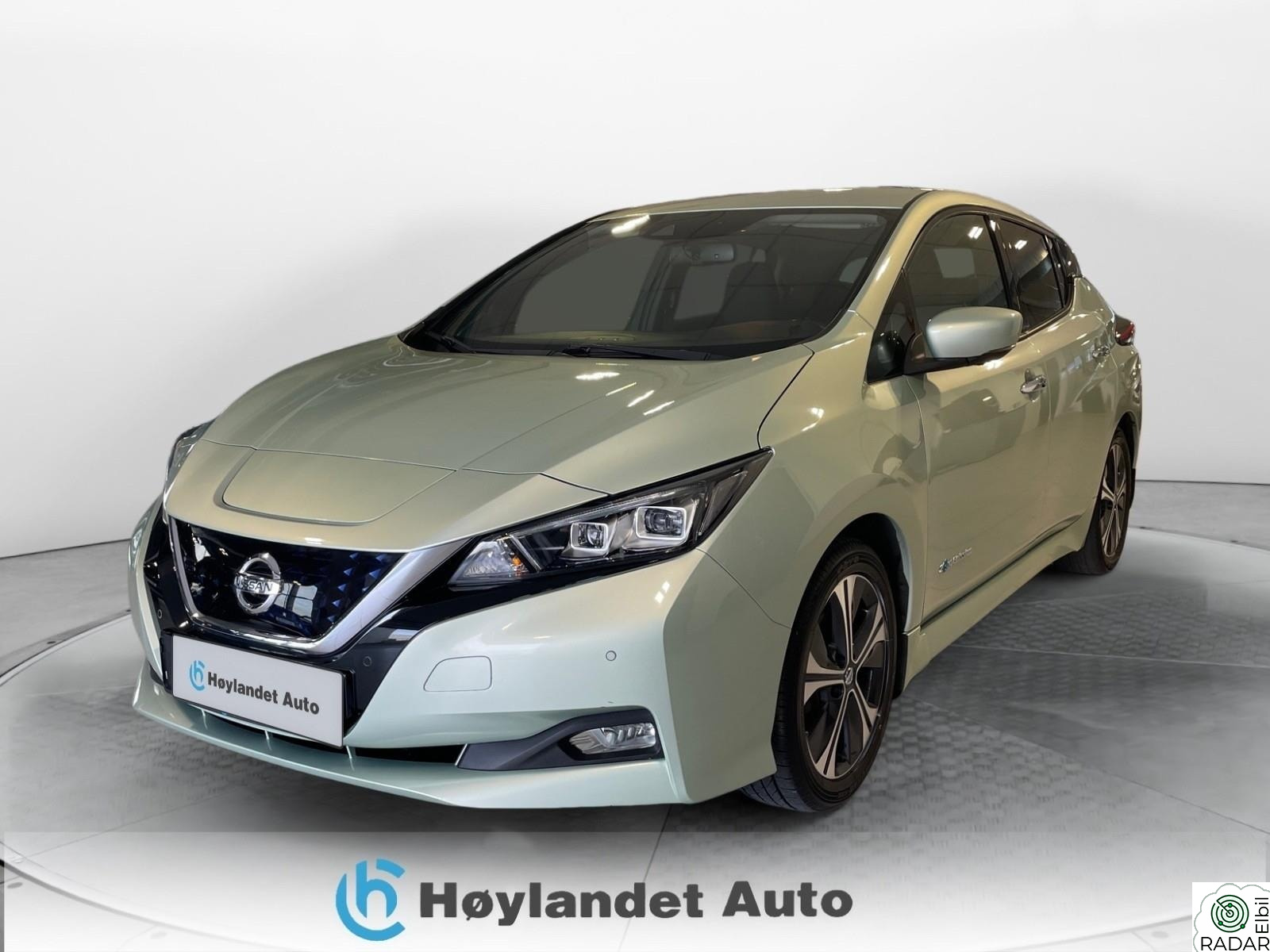 NISSAN LEAF 40kWh 40 kWh N-Connecta ACC/360`KAMERA/CARPLAY/NAVI
