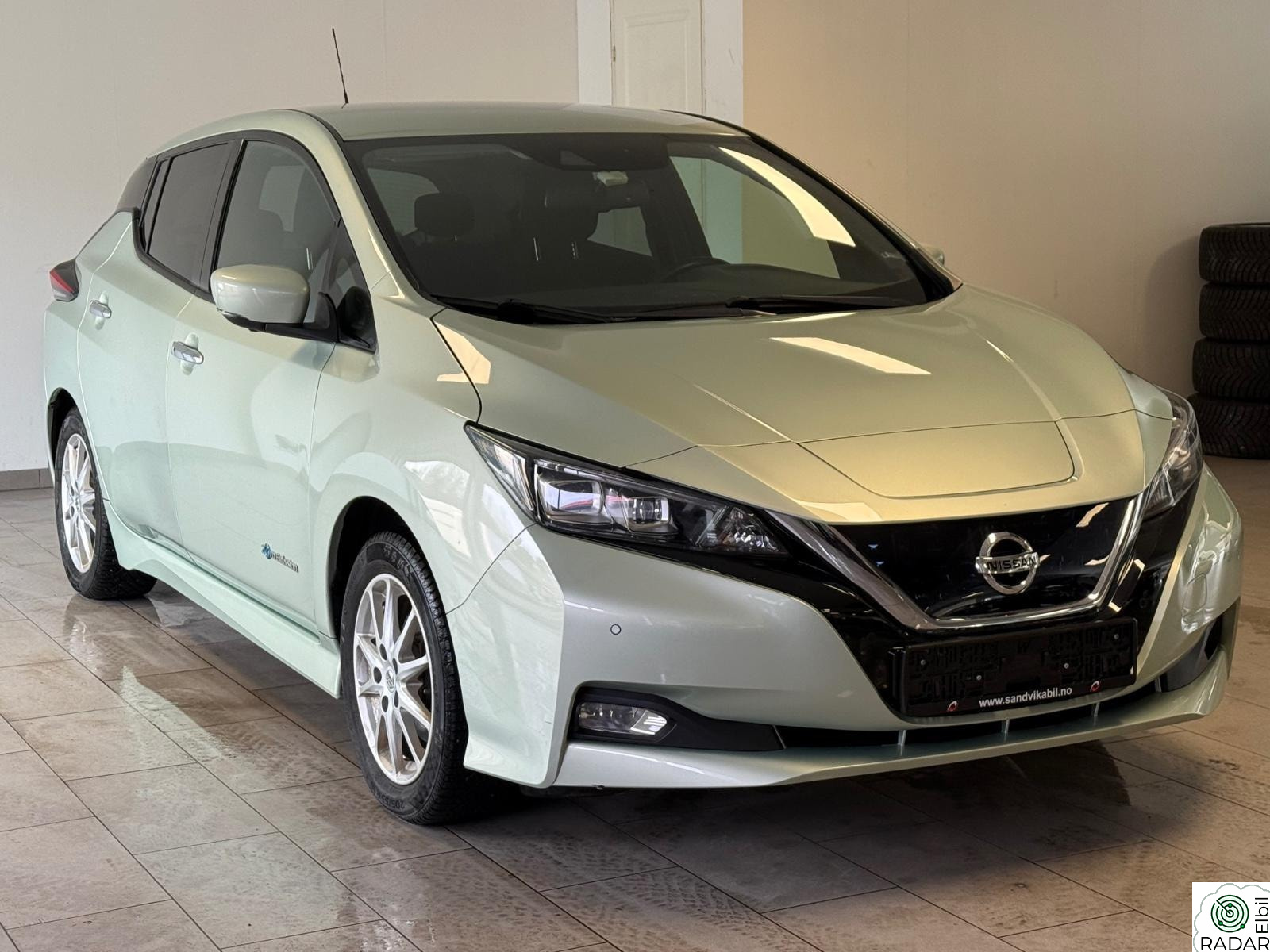 NISSAN LEAF 40kWh 40kWh Launch ACC 360Kam E-Pedal EU-04.28 2 Eiere Norsk