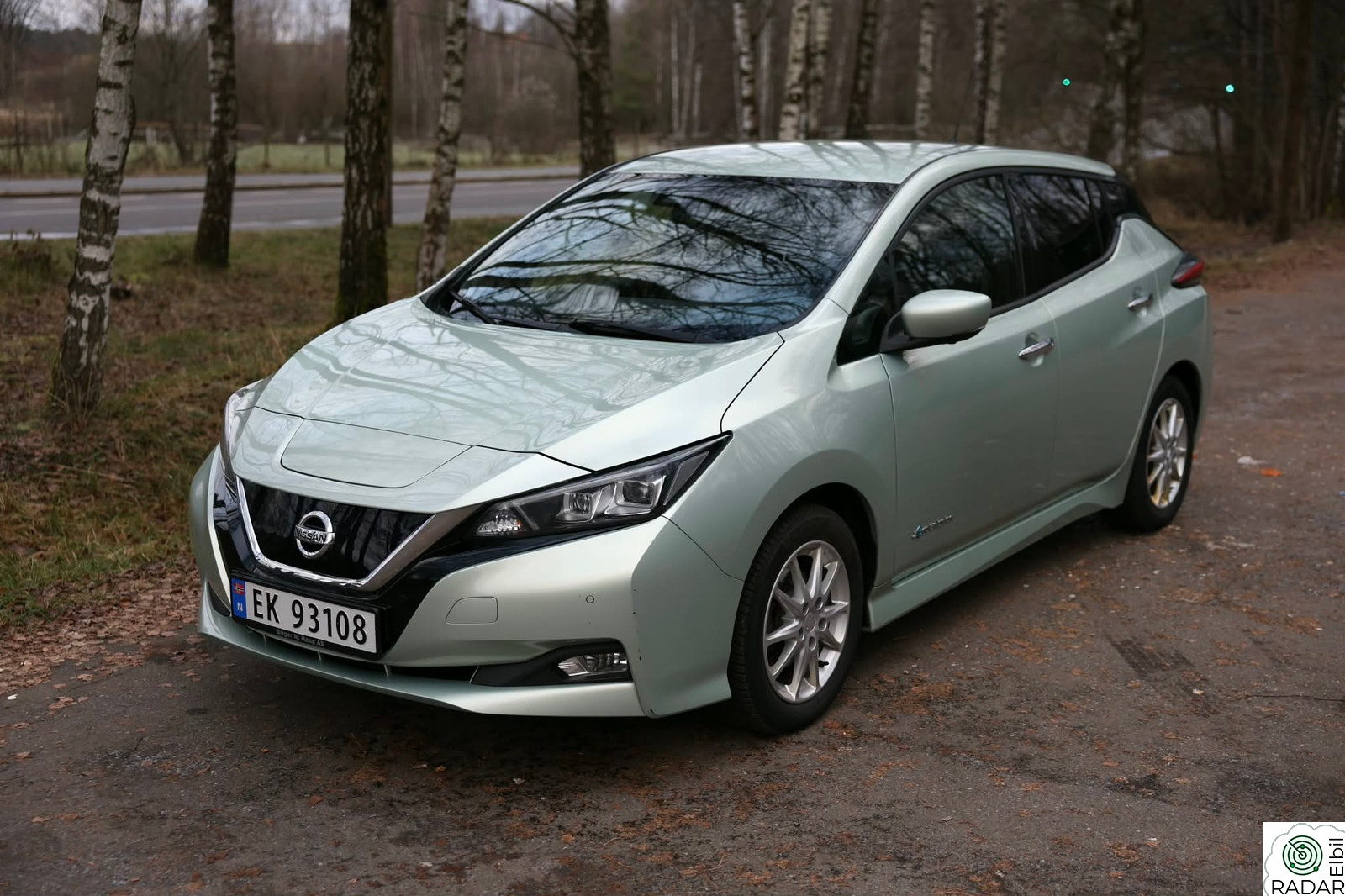 NISSAN LEAF 40kWh 40kWh Launch Edition