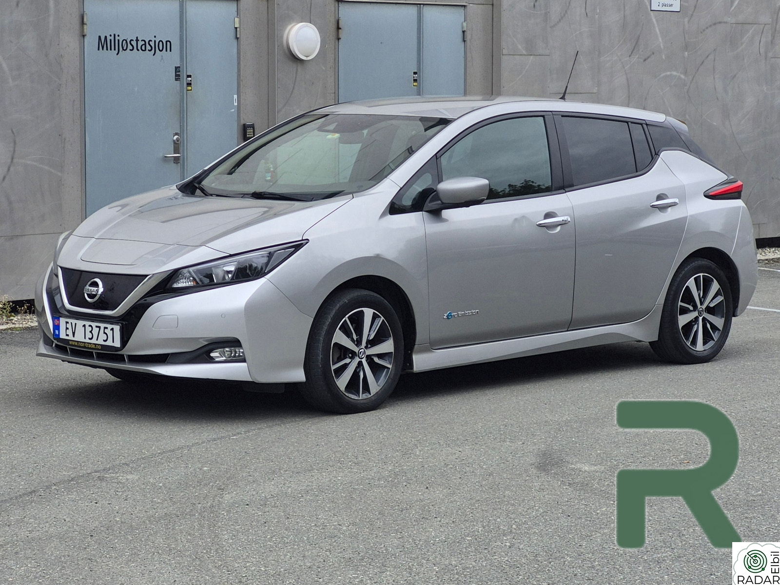 NISSAN LEAF 40kWh 40kWh N-Connectra/Ny Service/Nye s.dekk/Ny i Norge