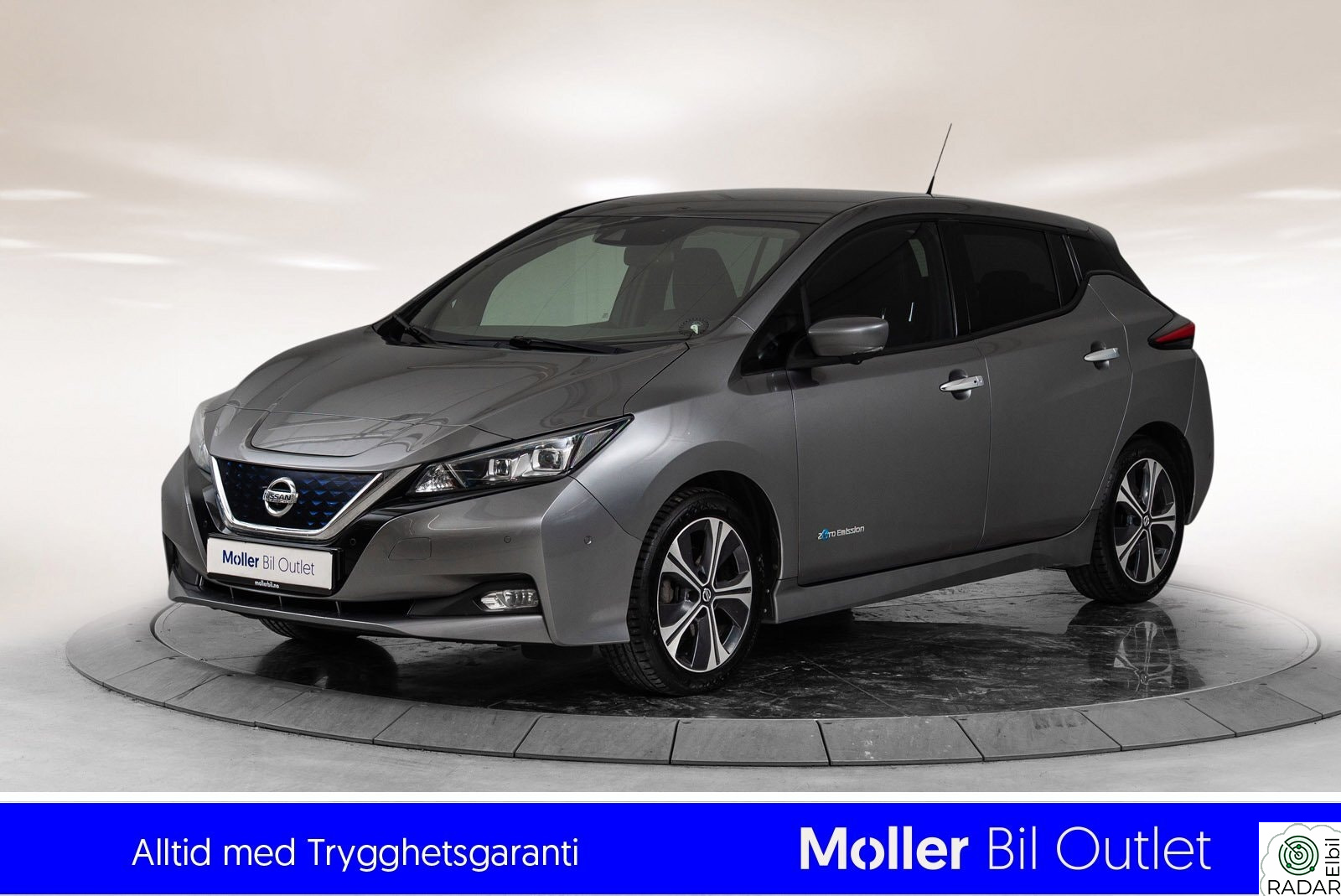 NISSAN LEAF 40kWh 40kW - 360Kam, Bose, Navi