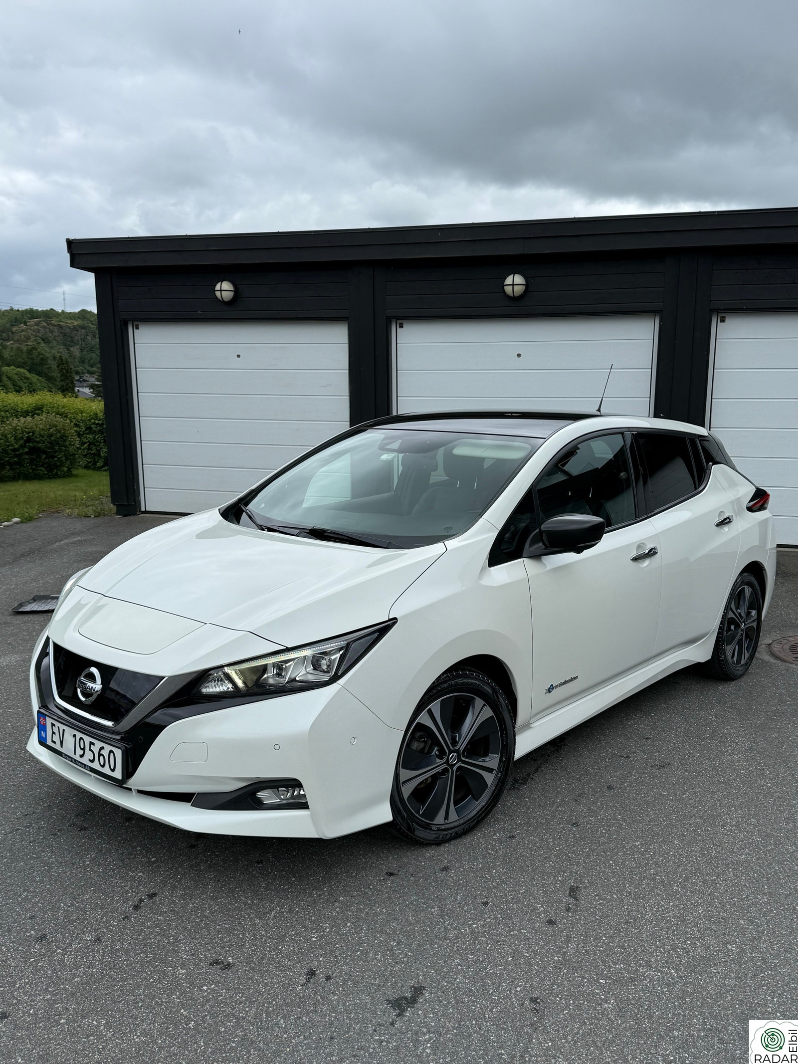 NISSAN LEAF 40kWh TEKNA / BATTERI TEST / SERVICEHISTORIKK / BOSE / SKINN