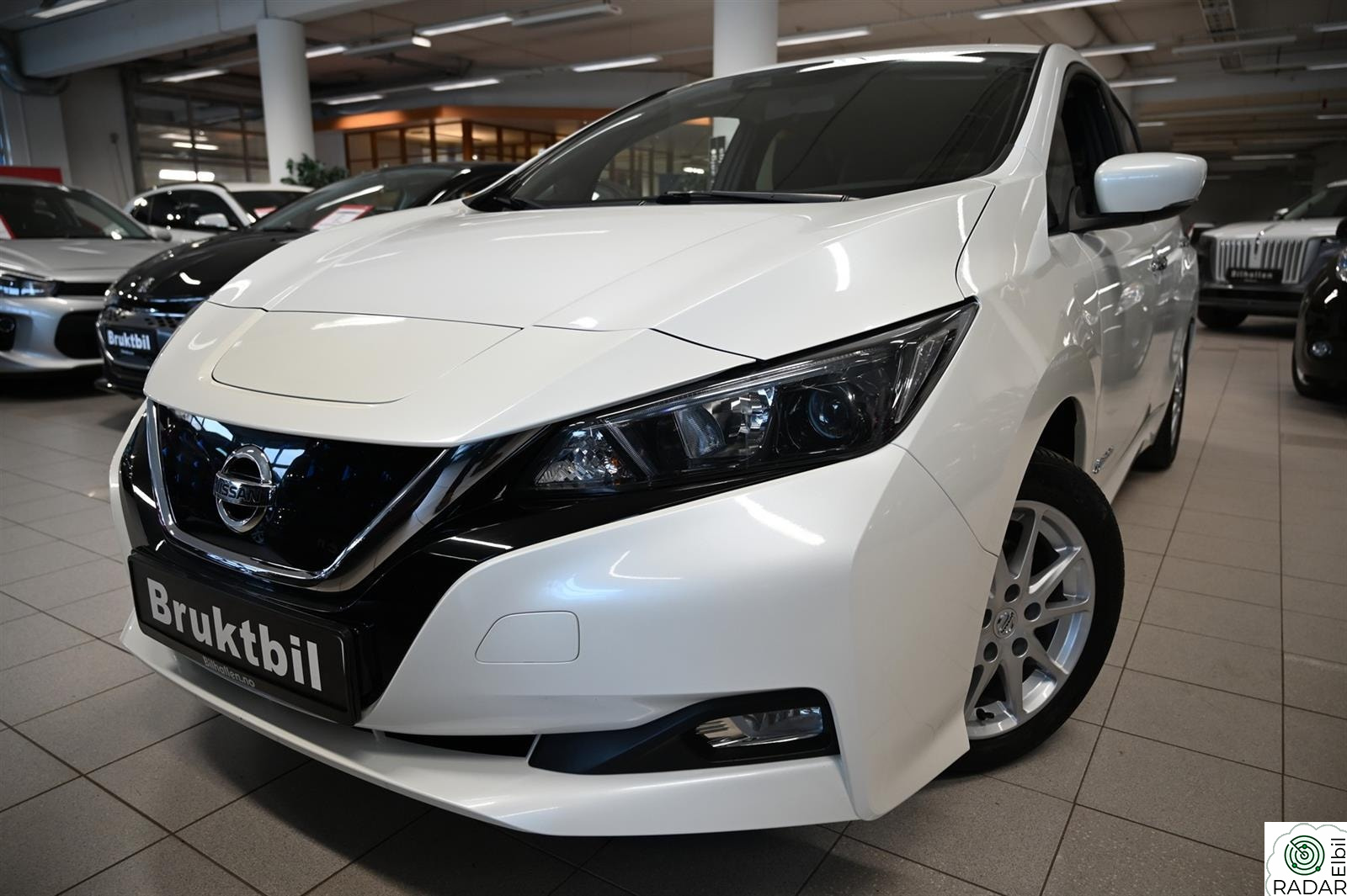 NISSAN LEAF 40kWh 40kWh m/Kamera/Rattvarme/CarPlay++
