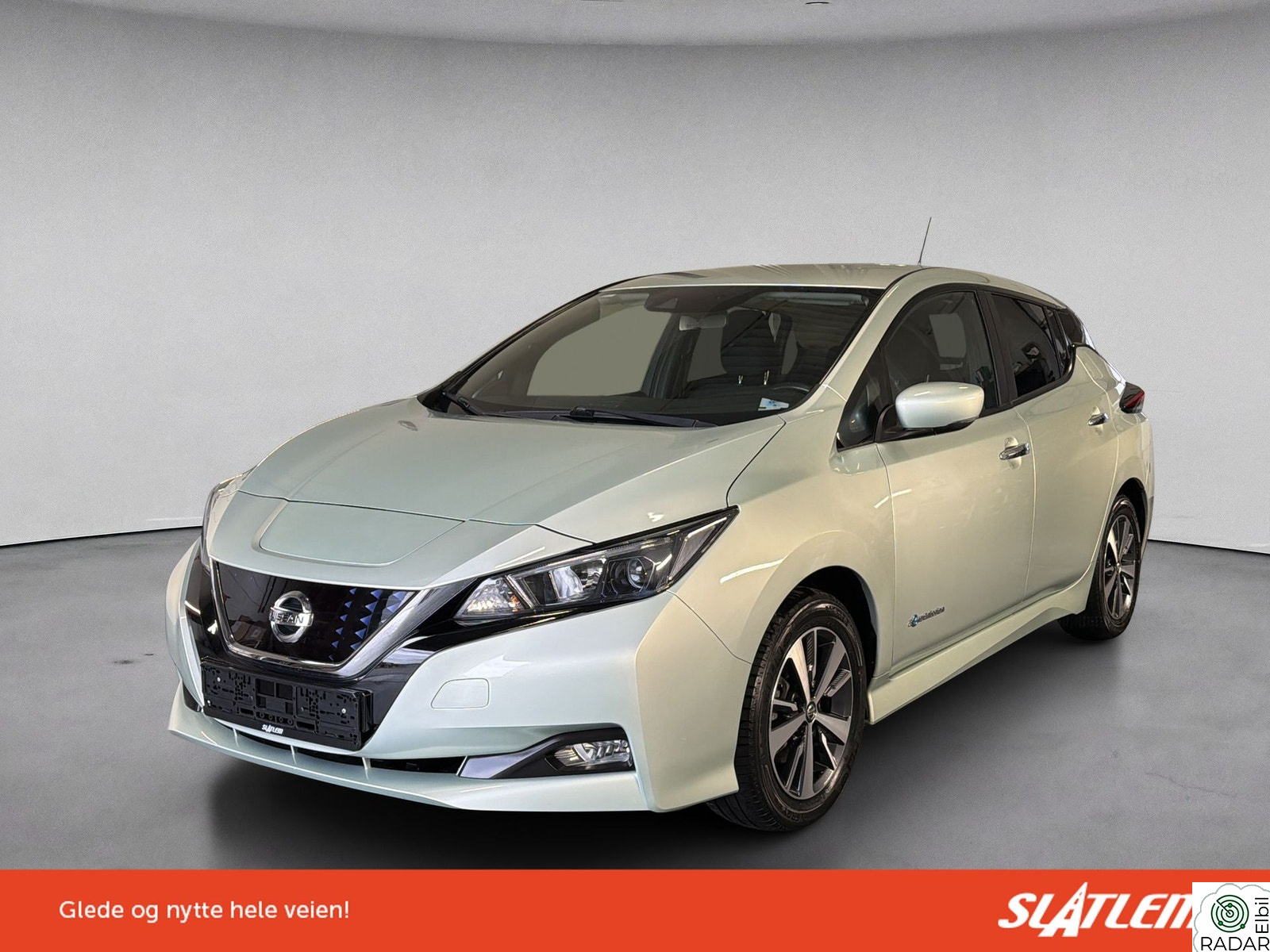 NISSAN LEAF 40kWh 40kw/Nyservet og Eu godkjent