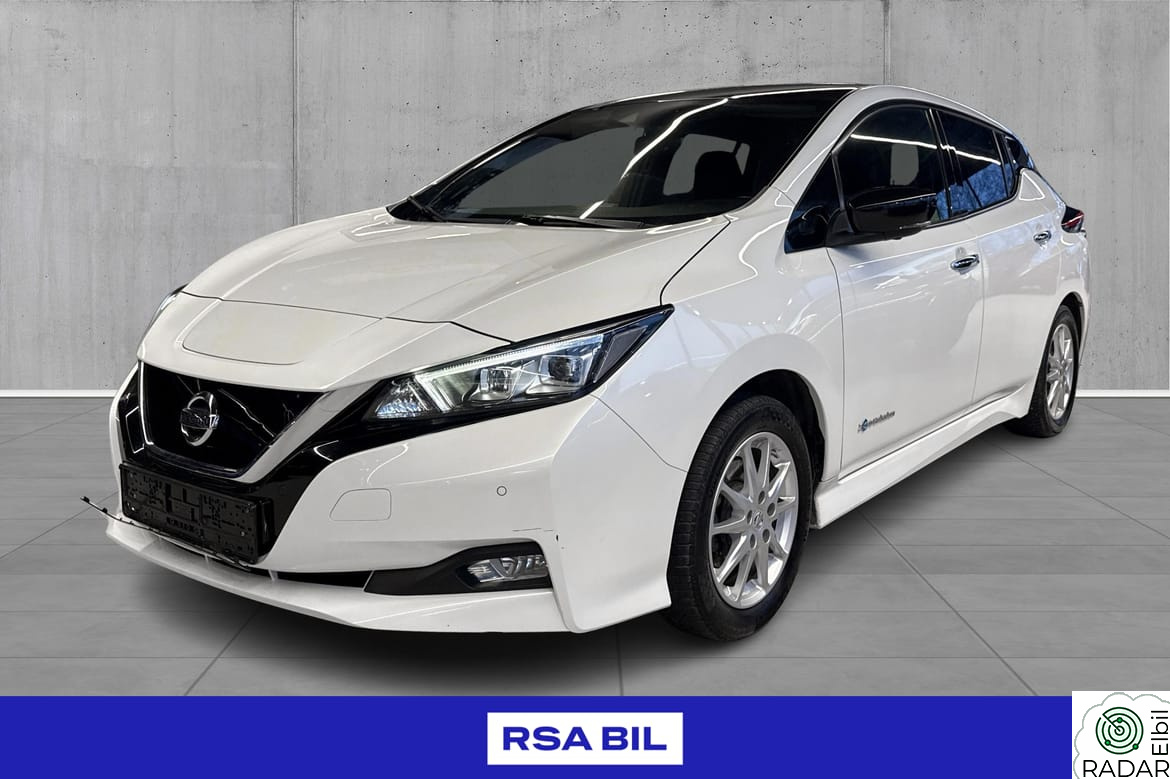 NISSAN Leaf 40kWh n connecta 360