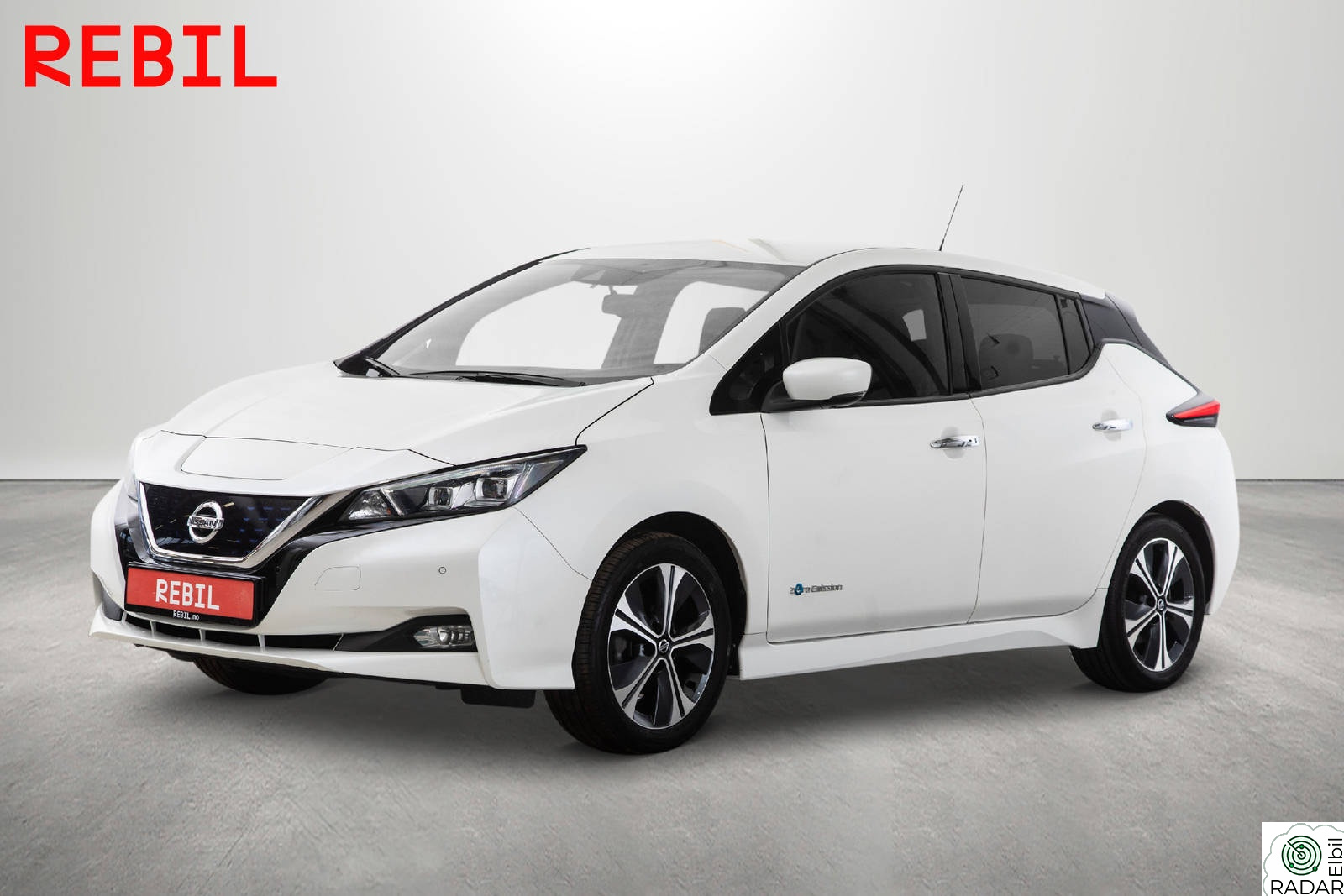 NISSAN Leaf 40kWh 270km(WLTP)/Tekna/ACC/Bose/ProPilot/Skinn/DAB/Navi
