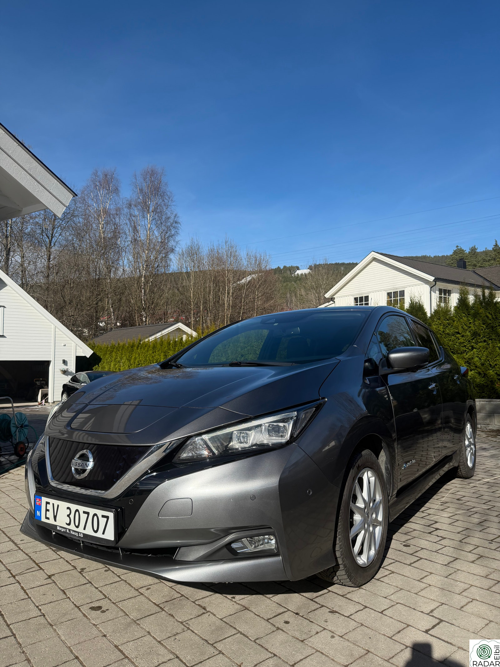 NISSAN Leaf 40kWh Tekna/BOSE/E-Pedal/360Kamera/ACC/Navi/DAB/Carplay