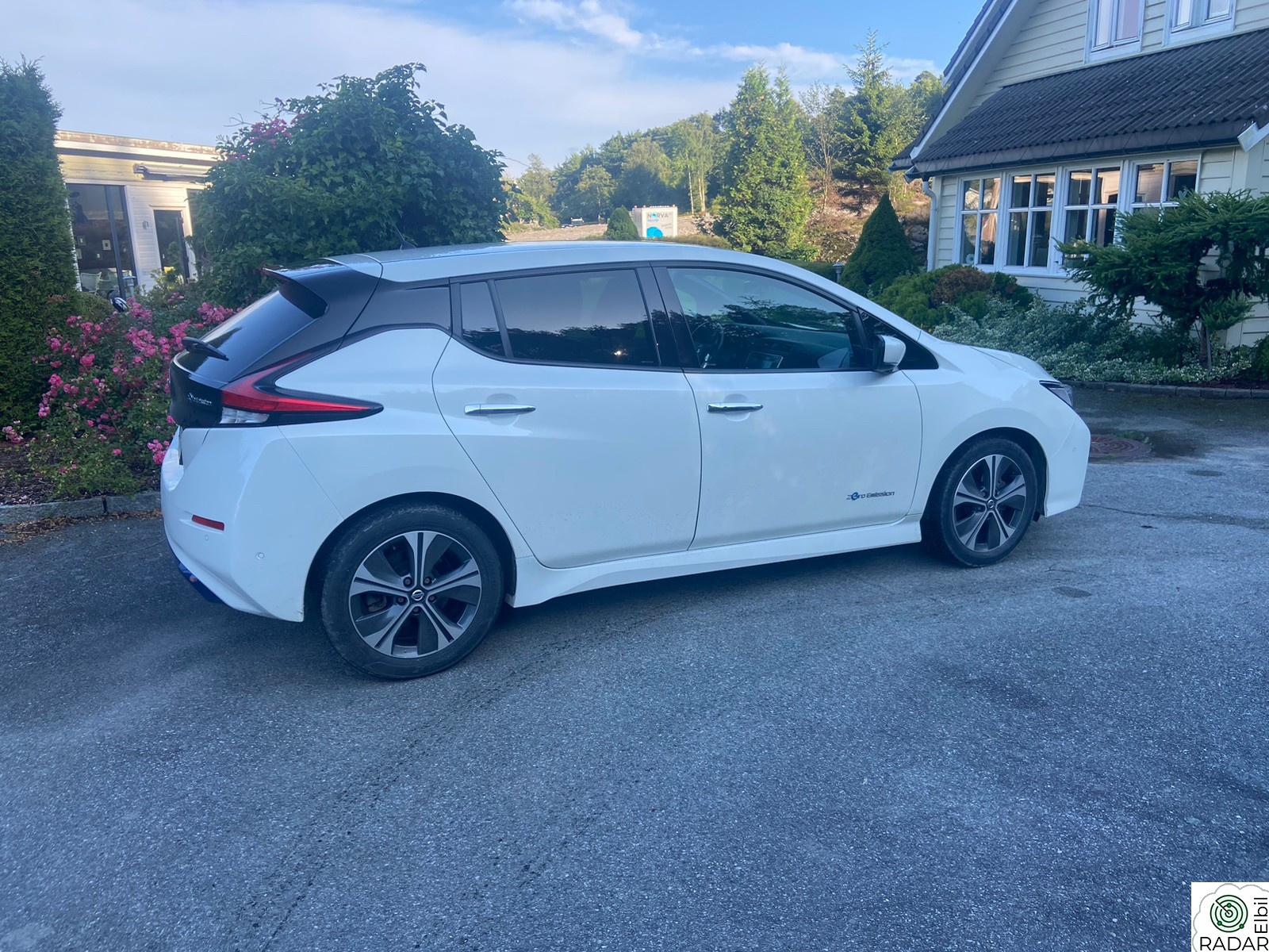 NISSAN Leaf 40kWh Tekna 40 kwt - TEKNA - ACC - NAVI - BOSE - 360 K- DAB++