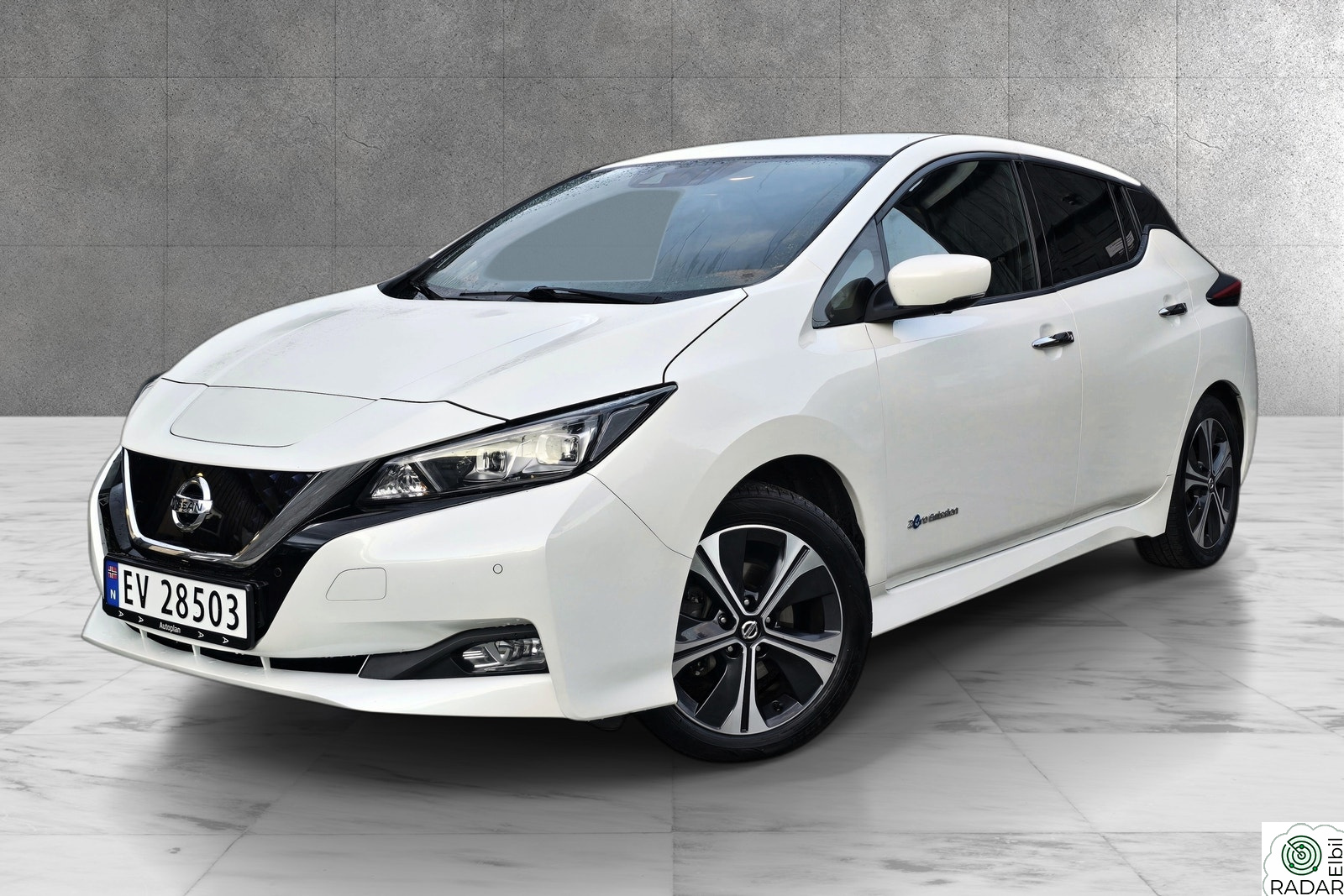 NISSAN Leaf 40kWh 40kWh TEKNA/BOSE/360°KAM/DELSKINN/NAVI/V.RATT/KEYLESS++