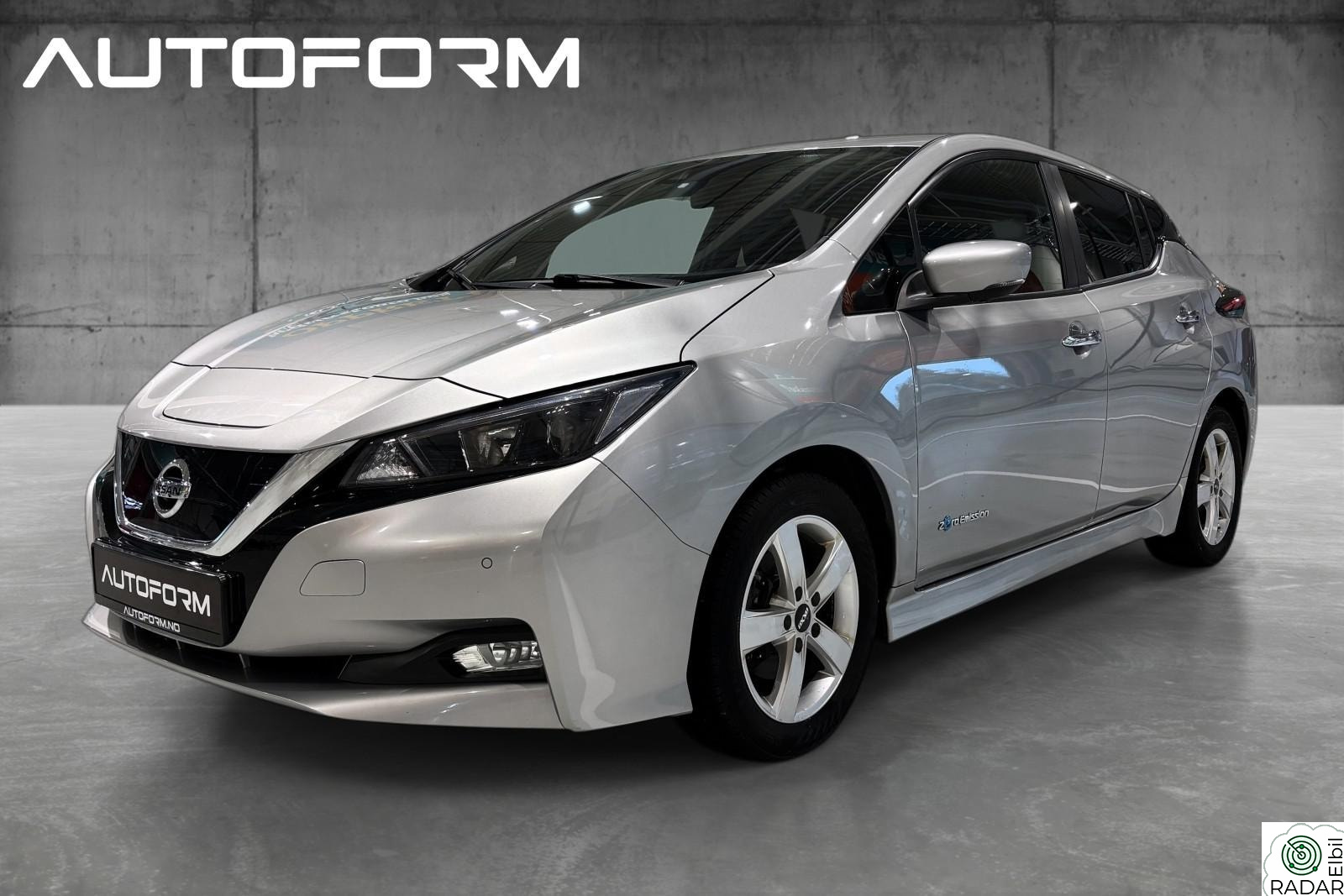 NISSAN Leaf 40kWh 40kWh| Acenta| 360 kamera| ACC| Navi| EU28|