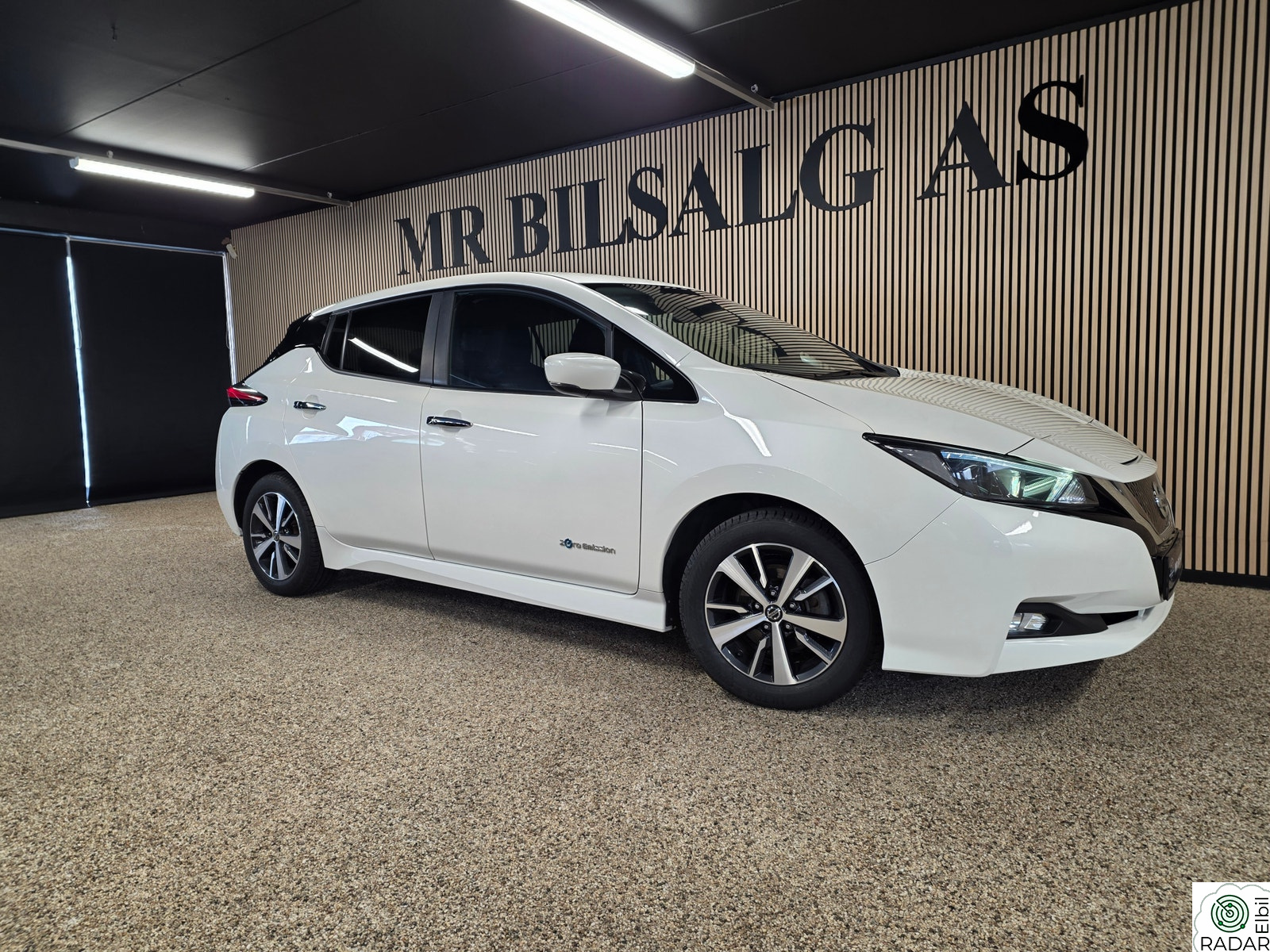 NISSAN Leaf 40kWh 40kWh / 270 km / Full Servicehistorikk
