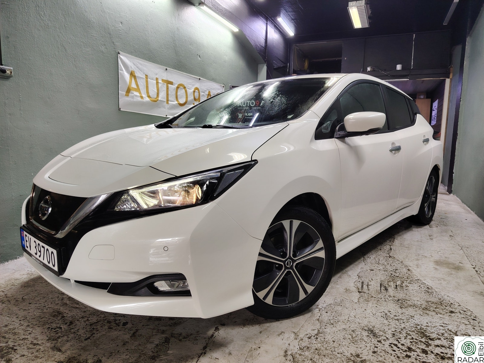 NISSAN Leaf 40kWh 40kWh Acenta 360Kamera Nyservet