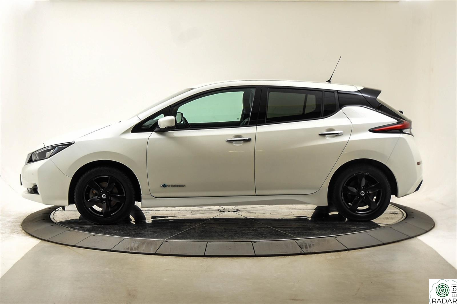 NISSAN Leaf 40kWh N-connecta 40KWH