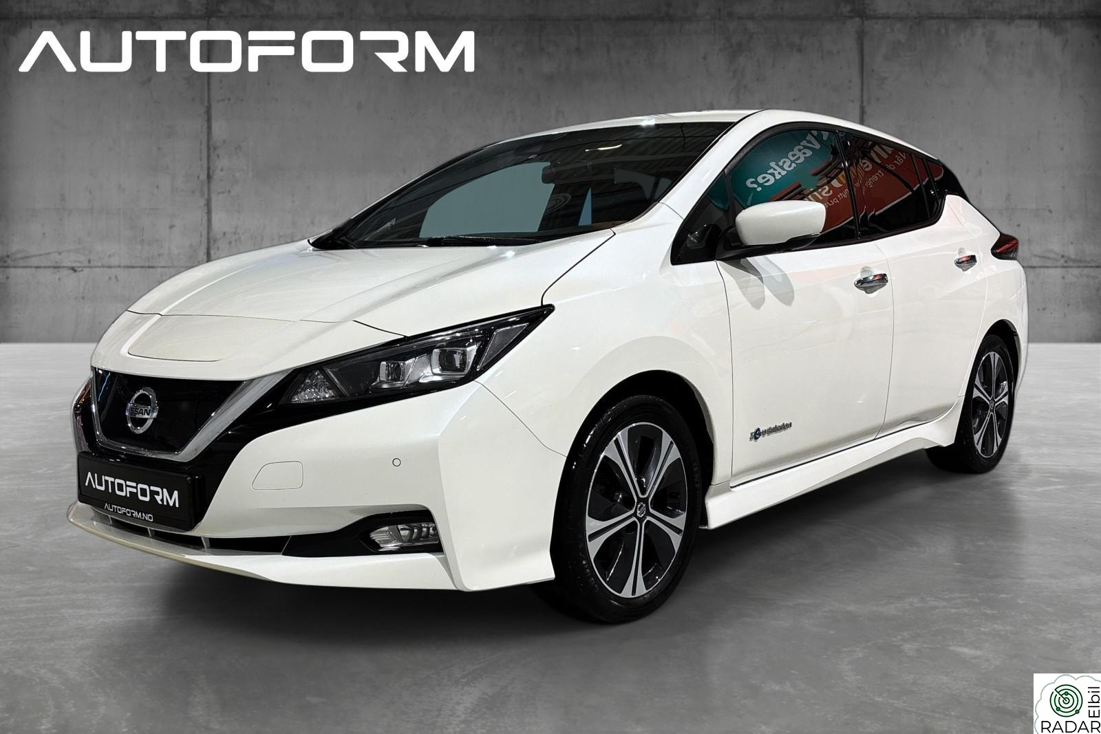 NISSAN Leaf 40kWh 40kWh| N-Connecta| 150 hk| Godt utstyrt| Delskinn|
