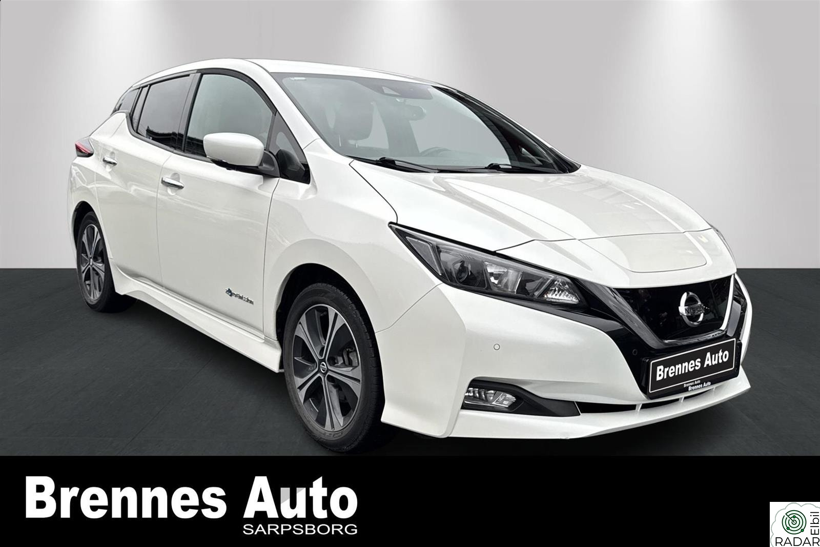 NISSAN Leaf 40kWh 40KWH N-Connecta /App/360 Kamera/Rattvarme/++