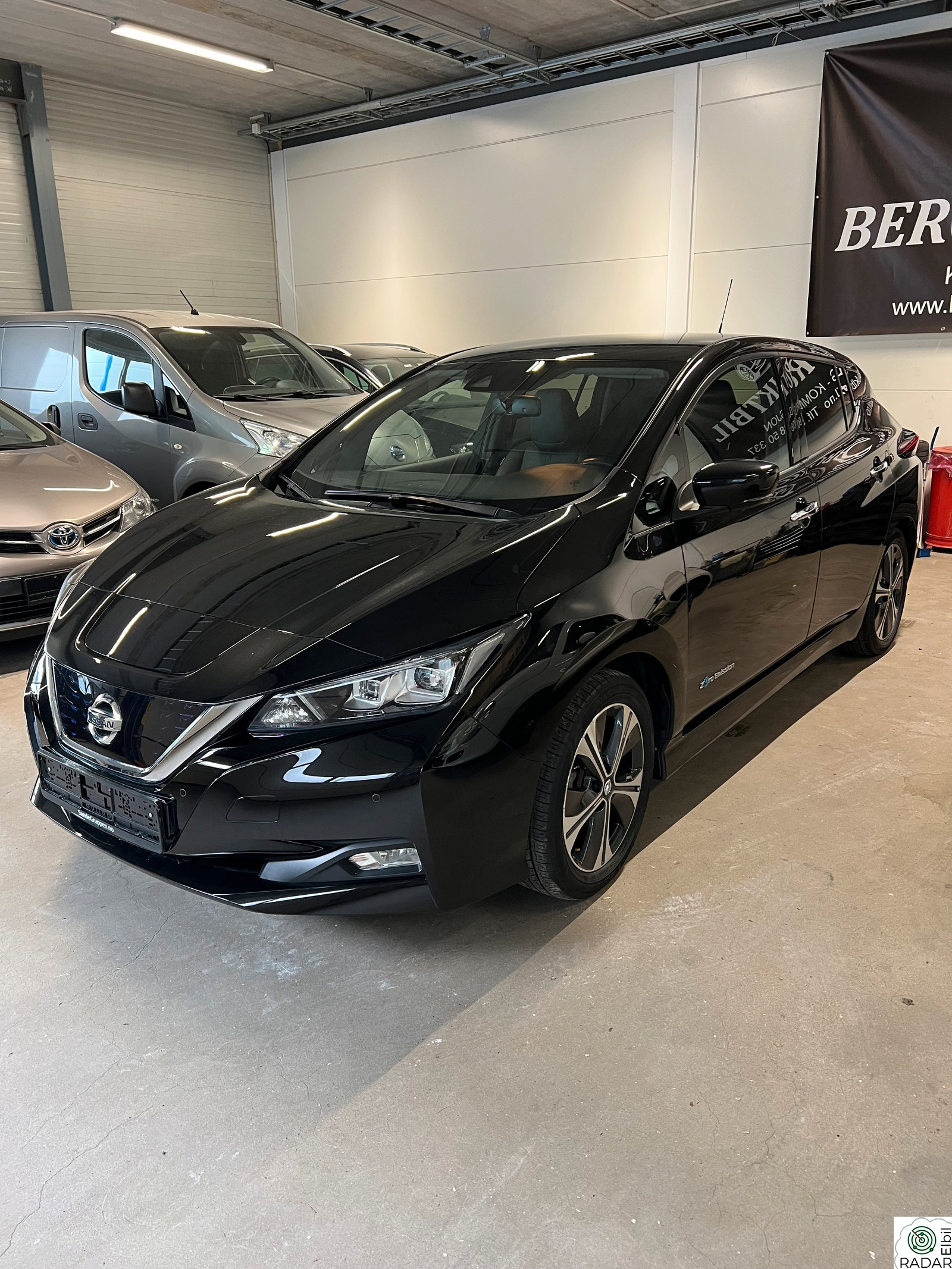 NISSAN Leaf 40kWh 40kWh Tekna EU Des 2026 Ny service delskinn Navi