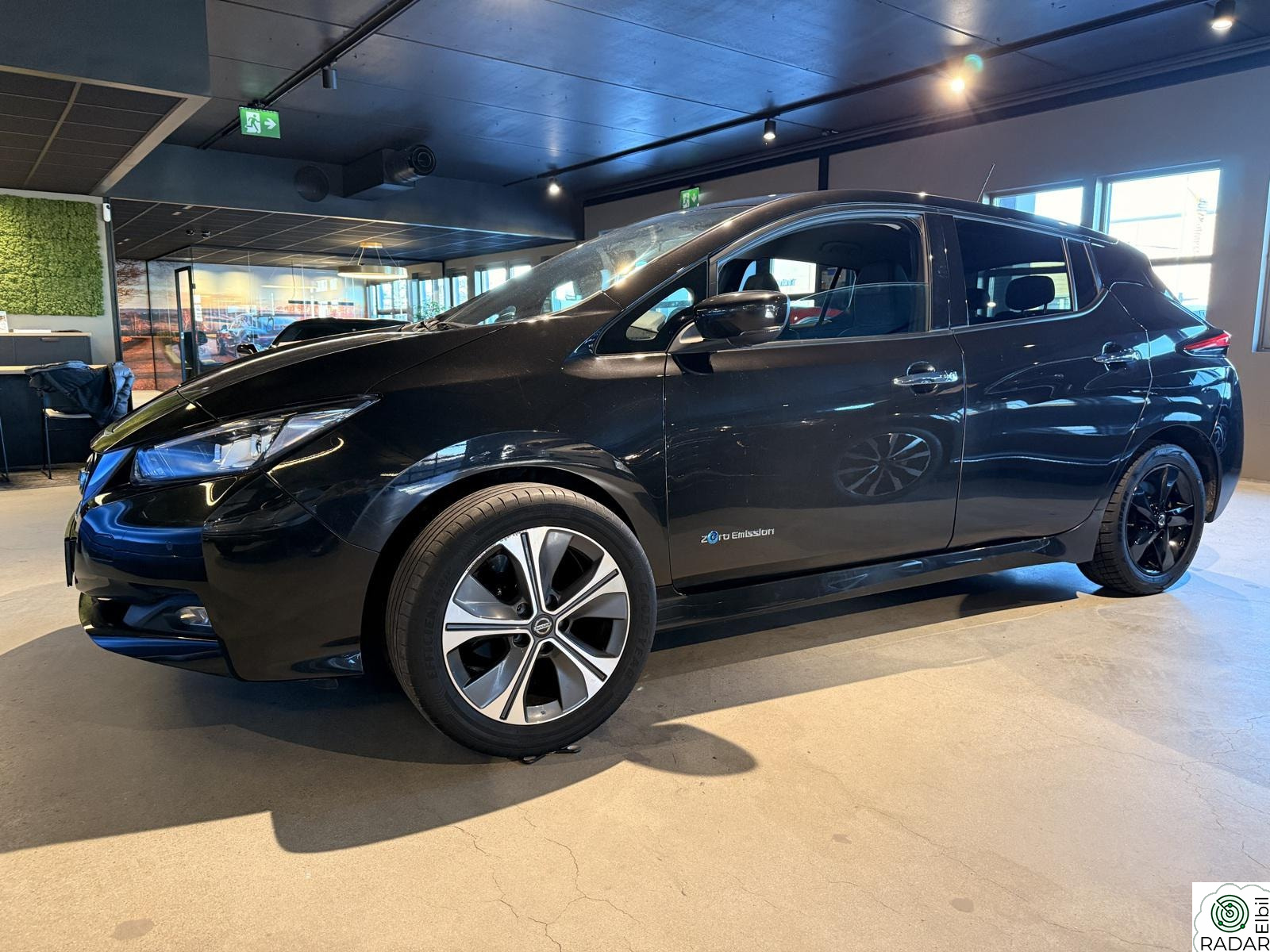 NISSAN Leaf 40kWh 40 KwhTekna/Bose/360*/ACC/DAB+/Skinn/E-Pedal/Navi/Norsk