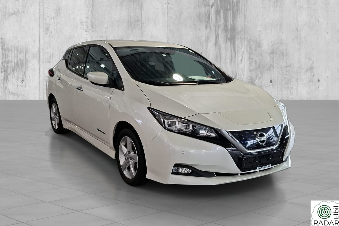 NISSAN Leaf 40kWh 40kWh N-Connecta /360 KAMERA/APP/RATTVARME/++