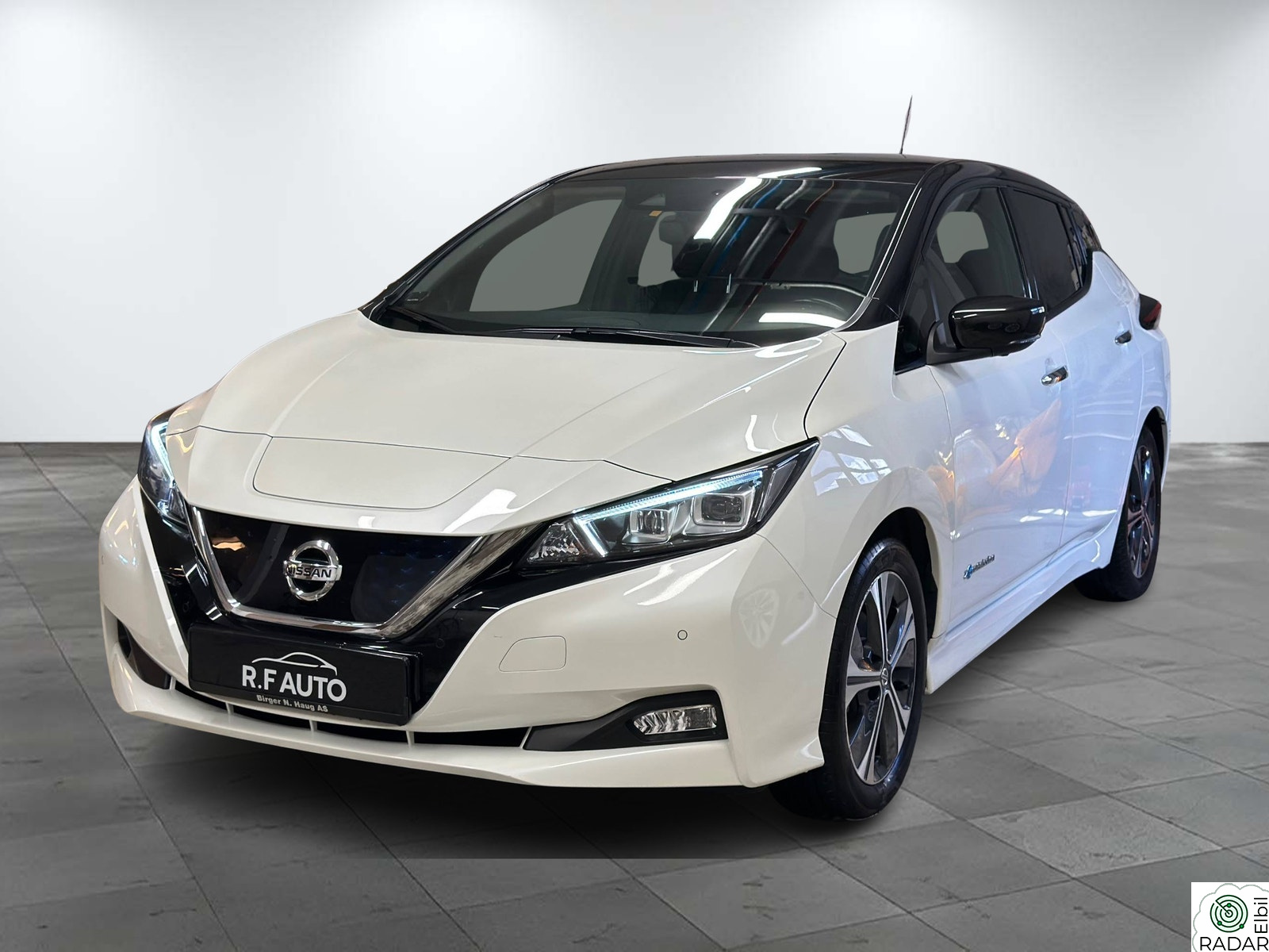 NISSAN Leaf 40kWh 40 kWh/ACC/V.pumpe/Rattvarme/360-Kamera/1 Eier