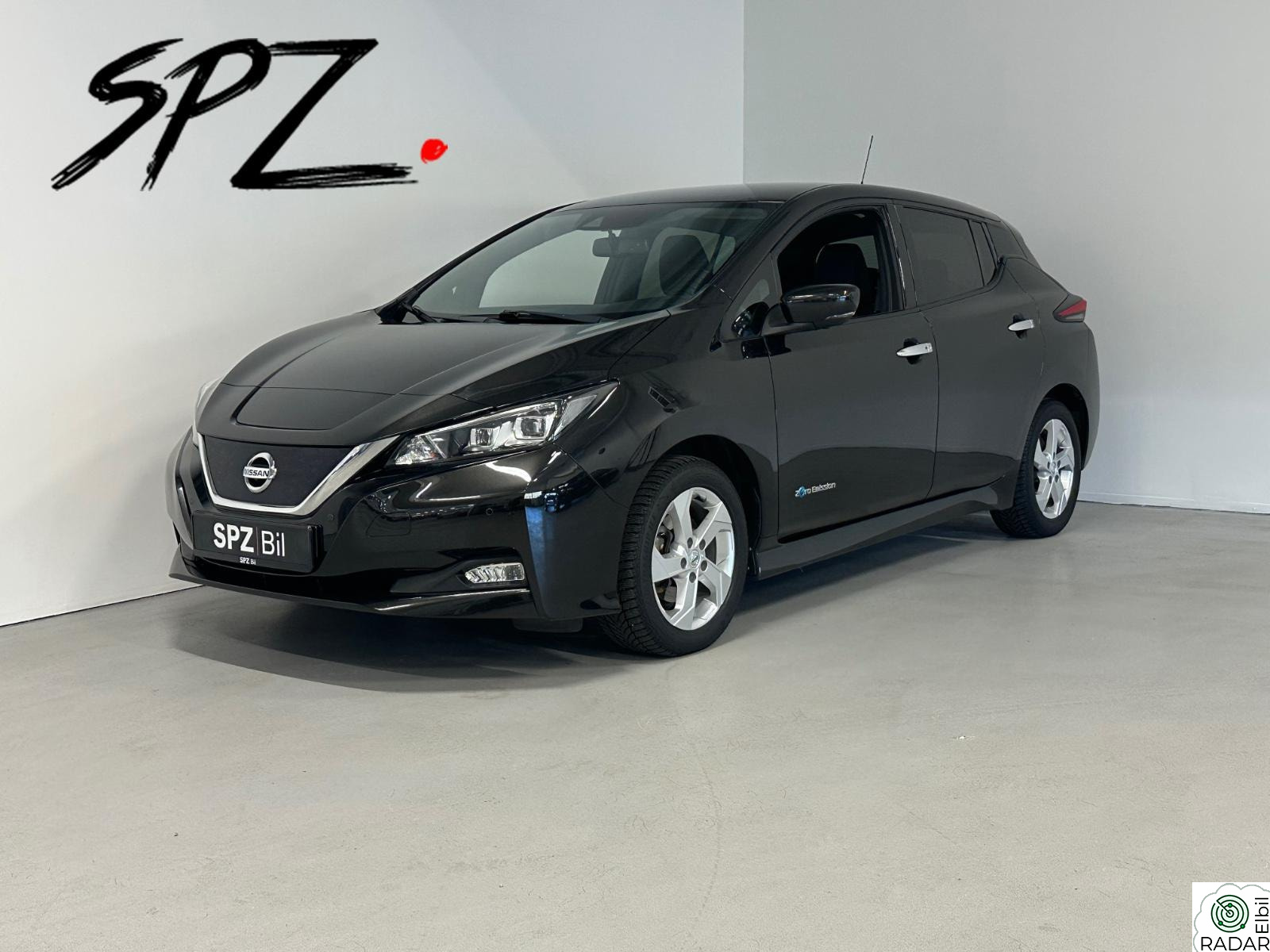 NISSAN Leaf 40kWh 40kW TEKNA SKINN BOSE NAVI KEYLESS NORSK 24MND GARANTI