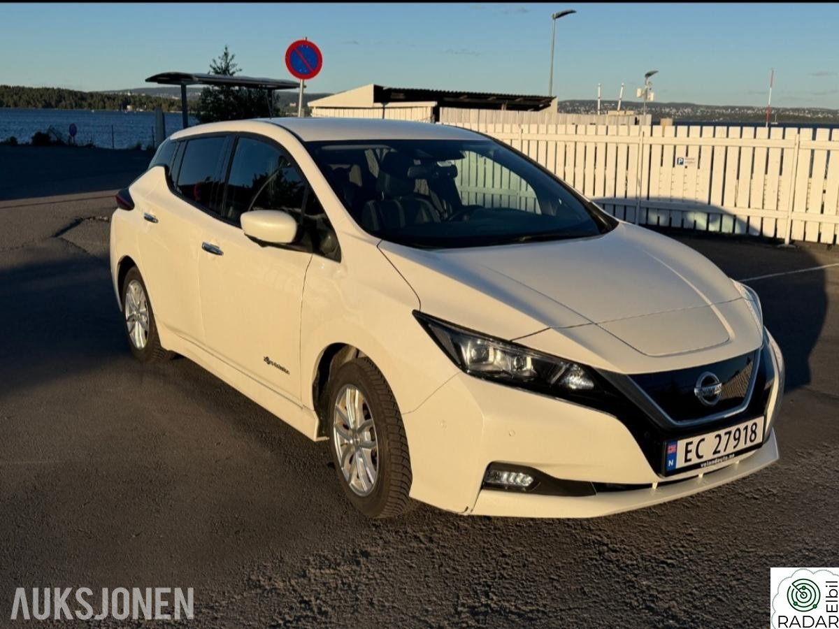 NISSAN Leaf 40kWh Tekna 360 Kamera Bose ACC