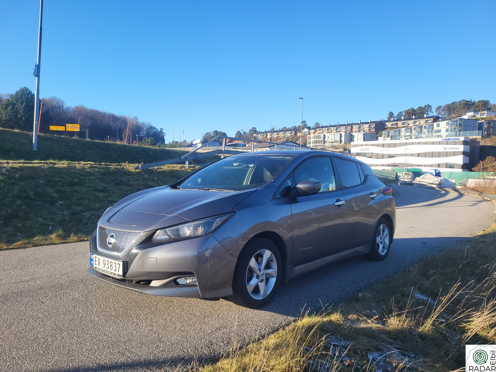 NISSAN Leaf 40kWh 40kWh Acenta 270 km WLTP. Billigste 19 mod