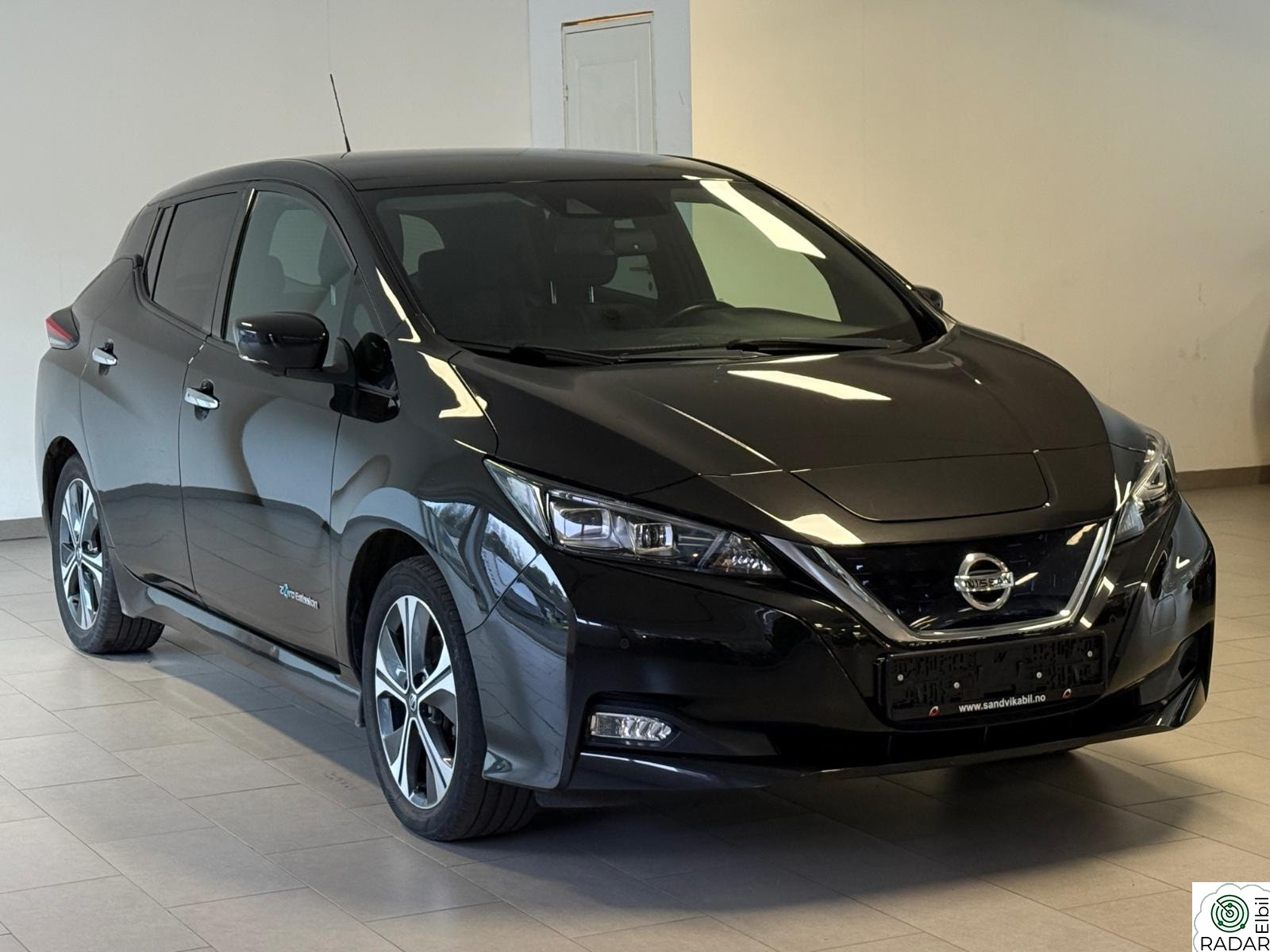 NISSAN Leaf 40kWh 40kWh Tekna Propilot Bose 360 ACC EPedal EU-12.27 1Eier