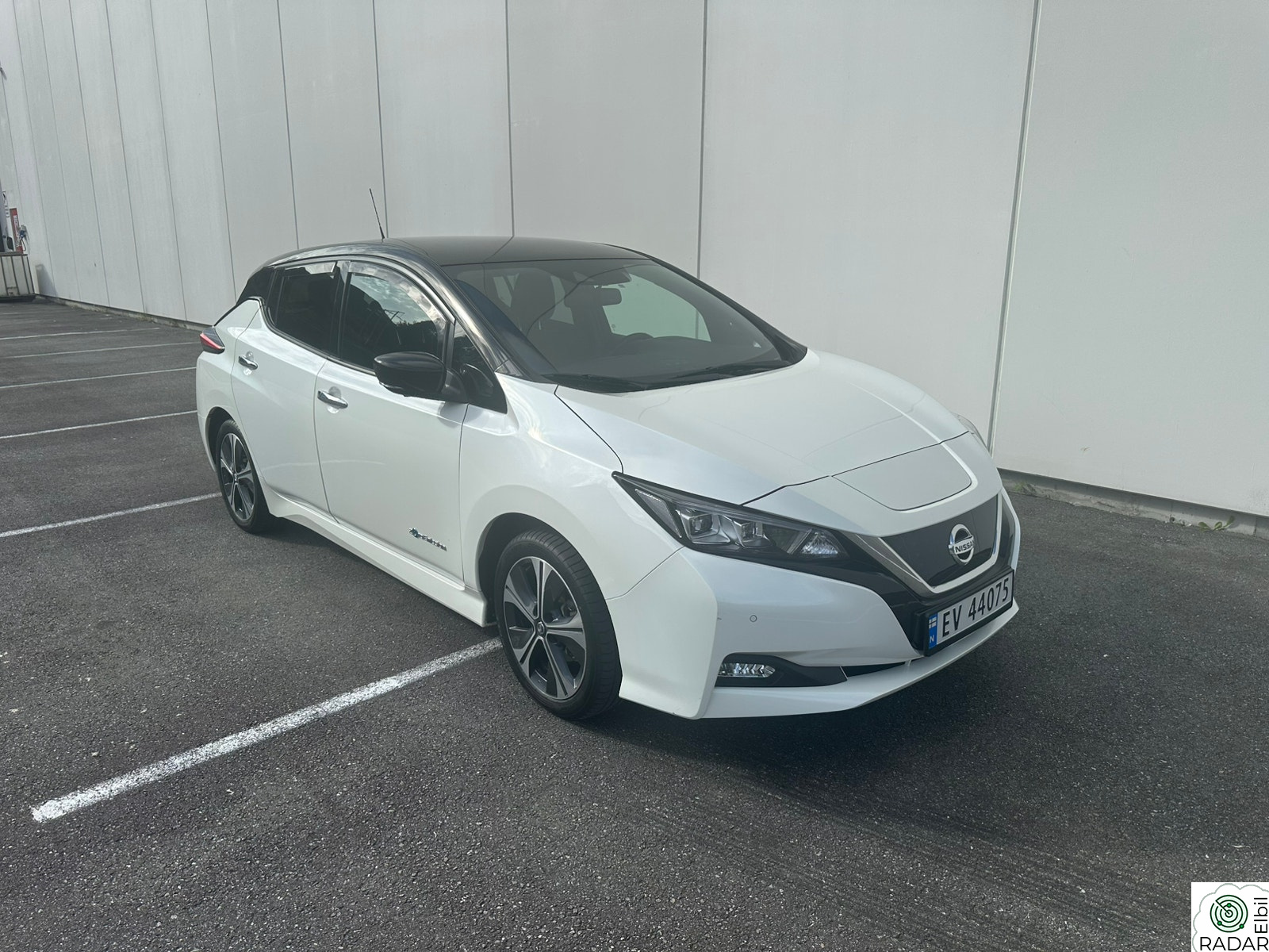 NISSAN Leaf 40kWh 40kWh N-Connecta/NYLIG SERVICE/EU KONTROLL